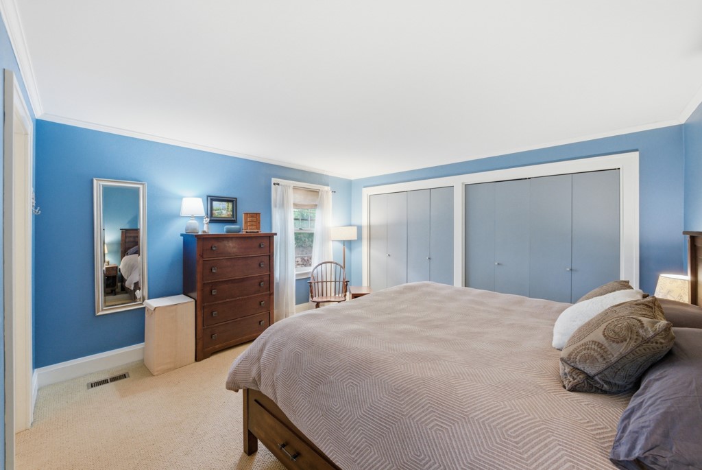 413 38th Place Property Photo 24