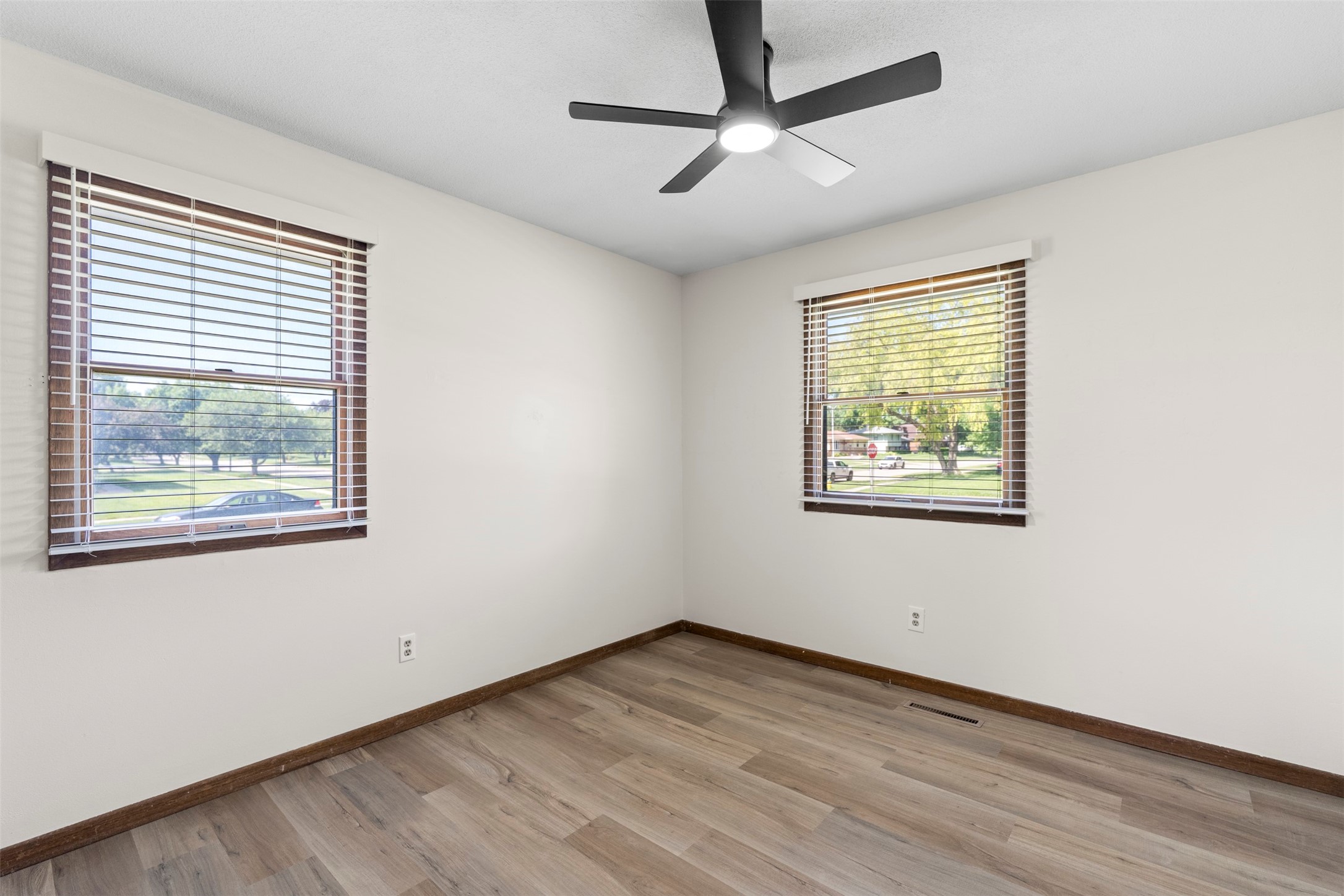 409 Se Wanda Drive Property Photo 21