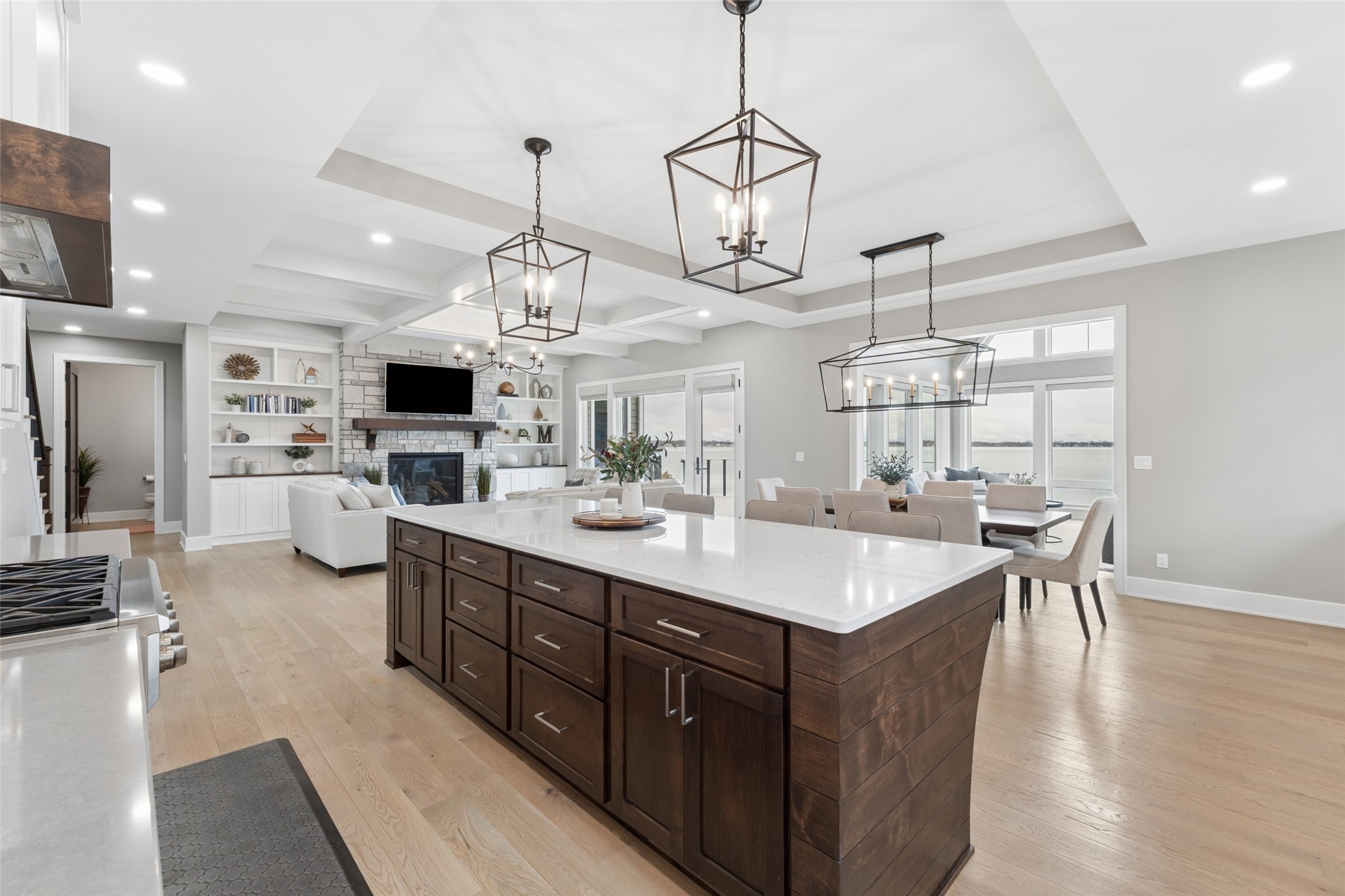 1811 N Shore Drive Property Photo 13