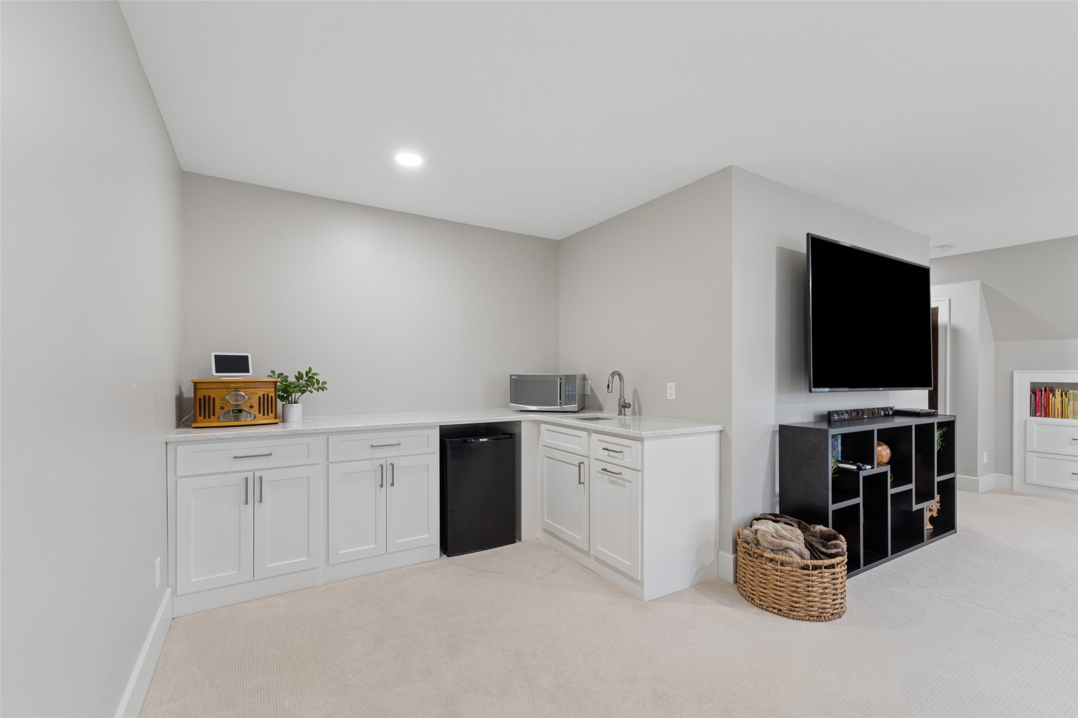 1811 N Shore Drive Property Photo 25
