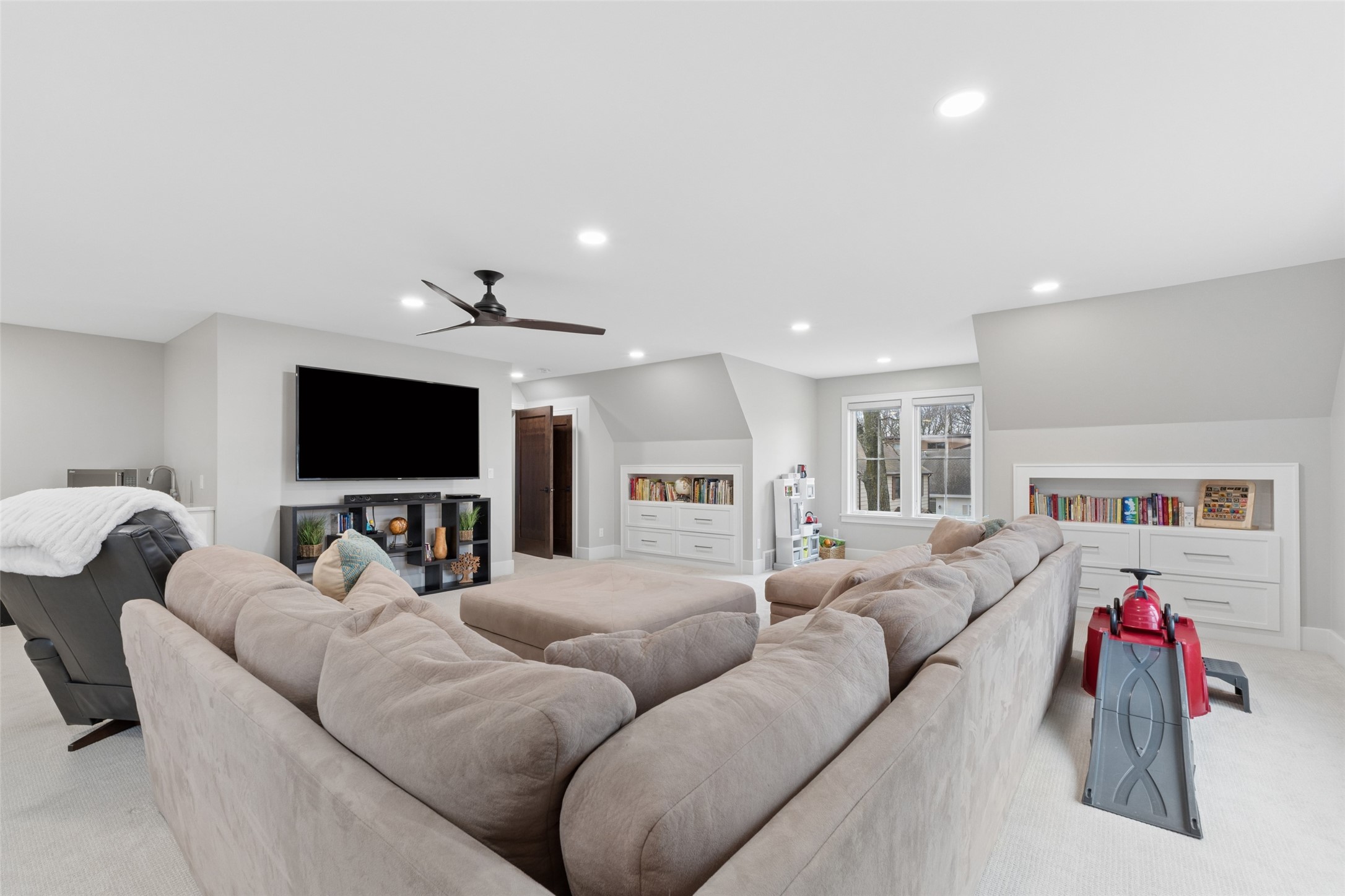 1811 N Shore Drive Property Photo 29