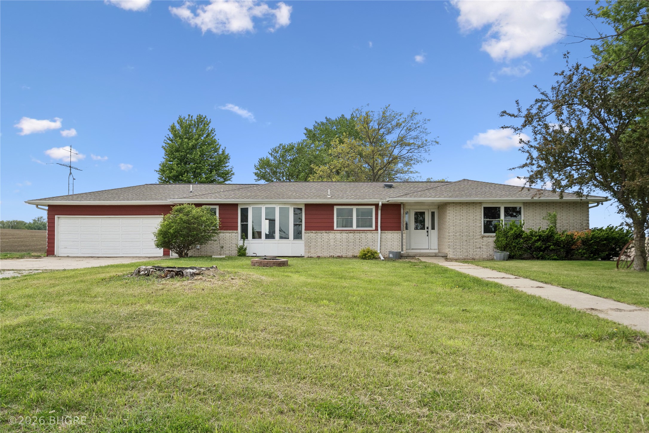 1026 44 Highway Property Photo 1