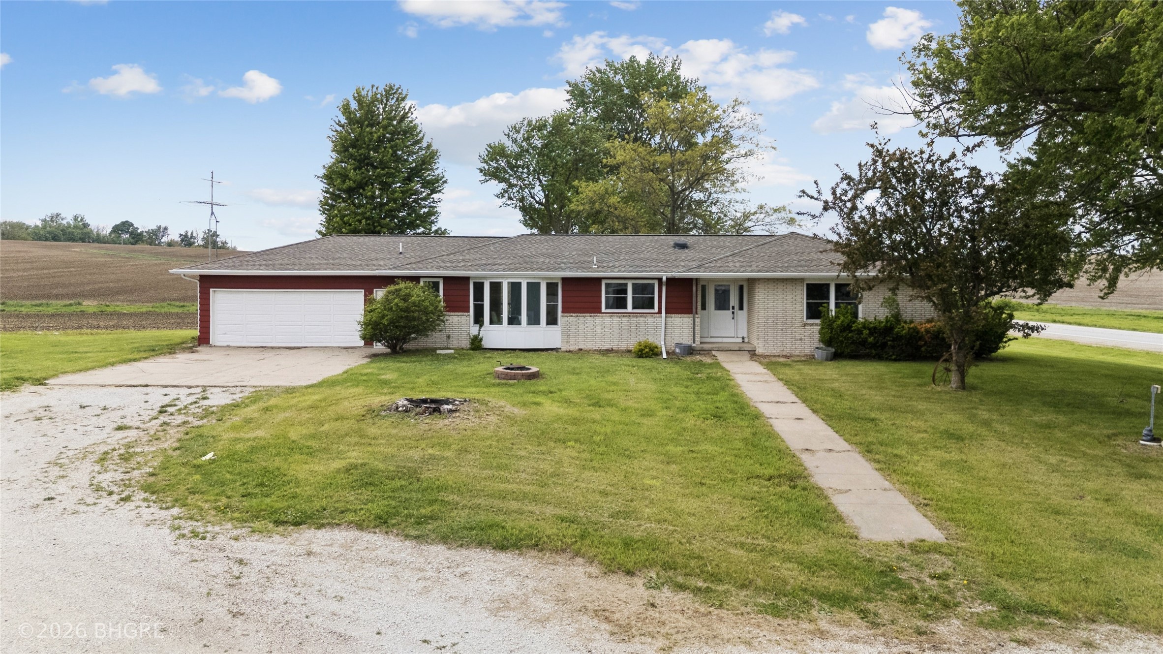 1026 44 Highway Property Photo 2