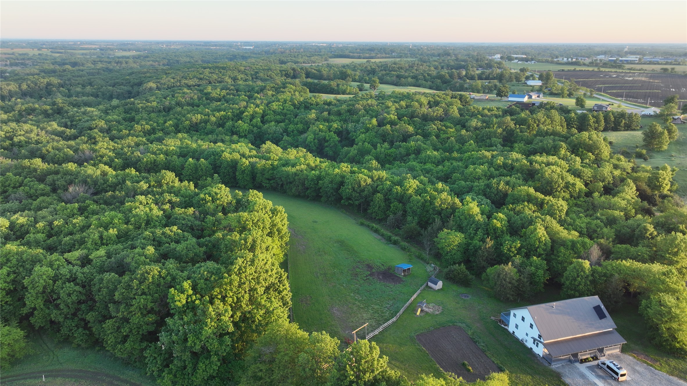 46069 235th Trail Property Photo 10