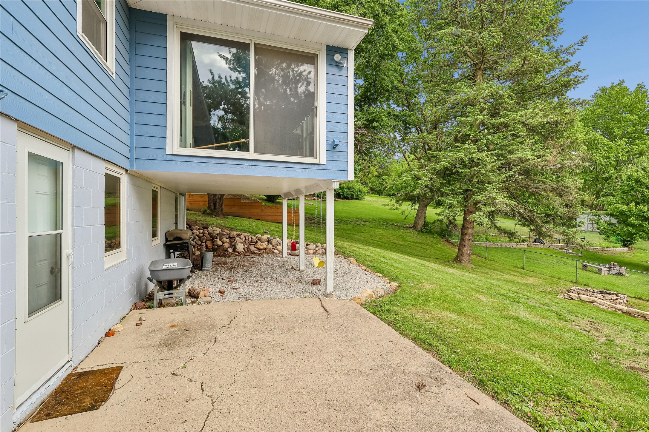 700 Division Street Property Photo 28