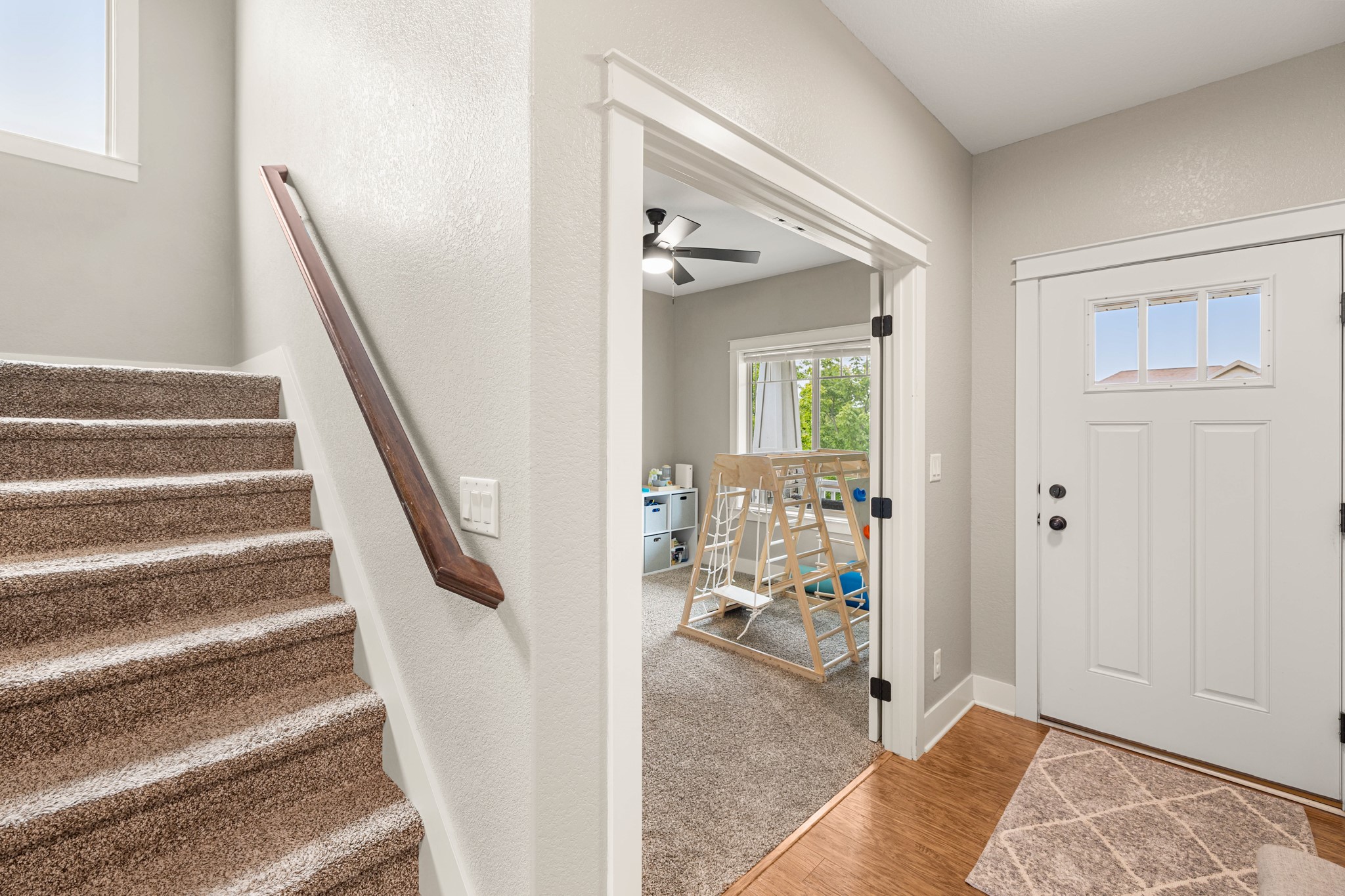 9324 Sugar Creek Circle Property Photo 3