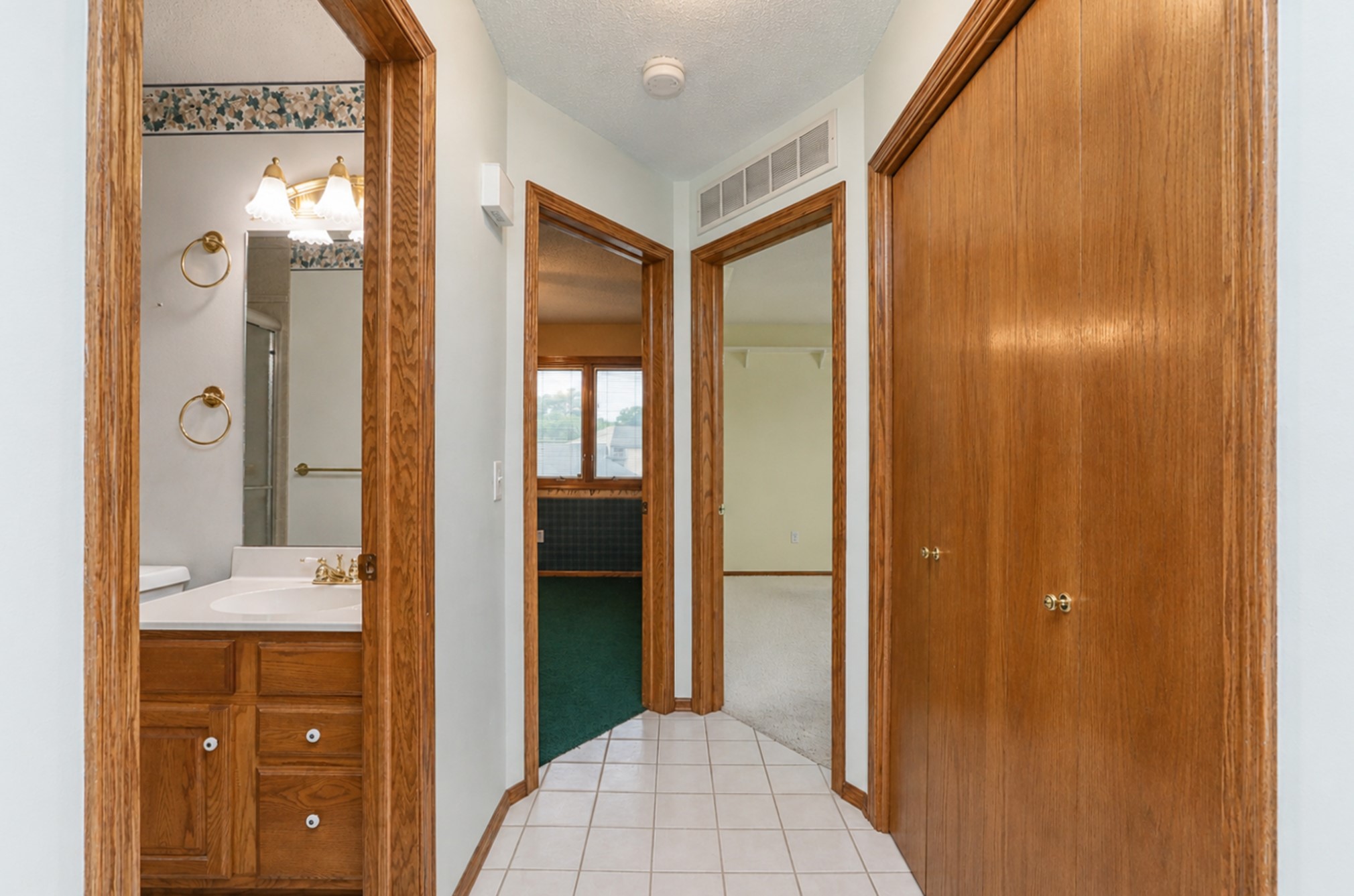 301 Se Delaware Avenue 302 Property Photo 17
