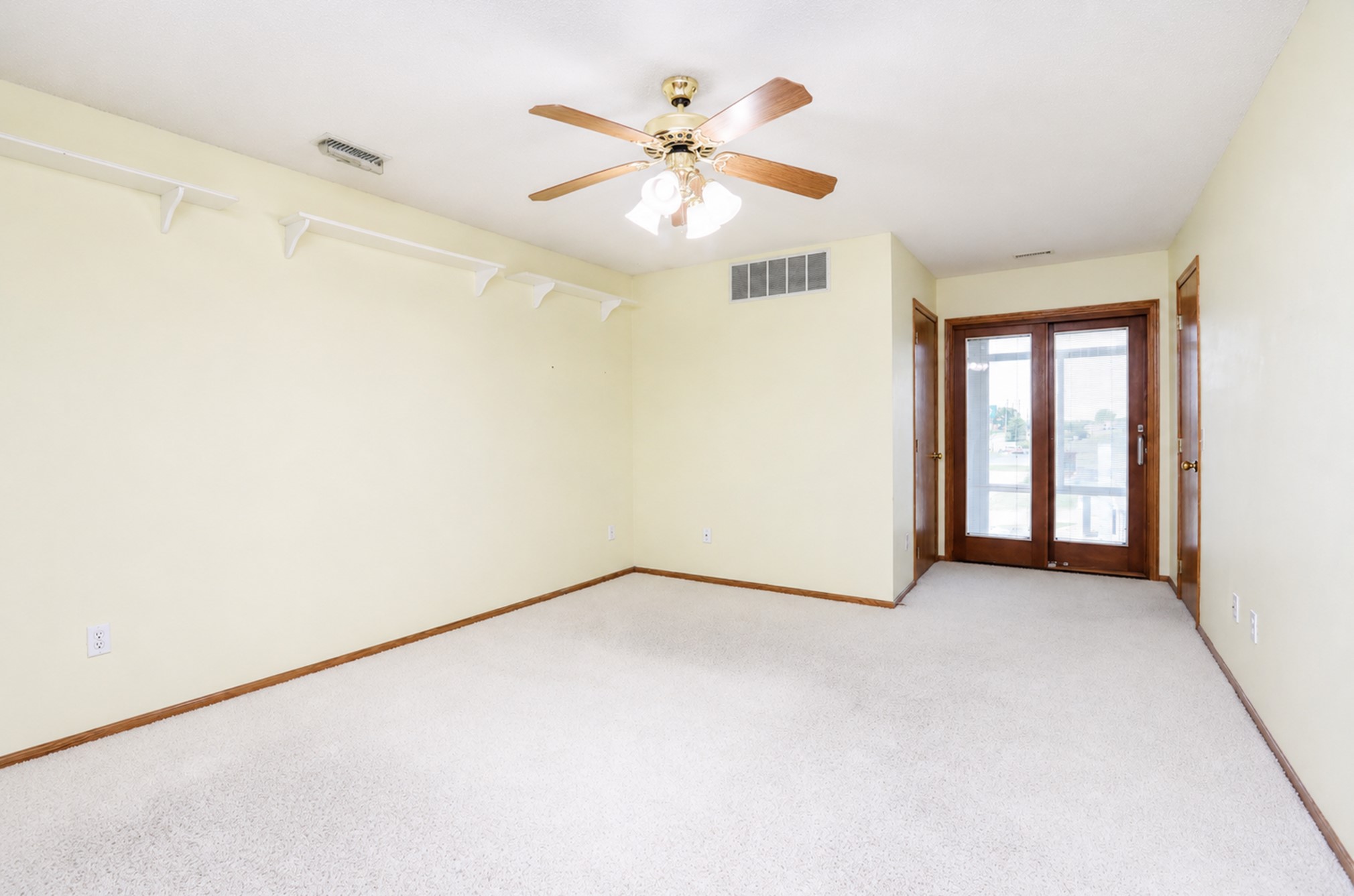 301 Se Delaware Avenue 302 Property Photo 23