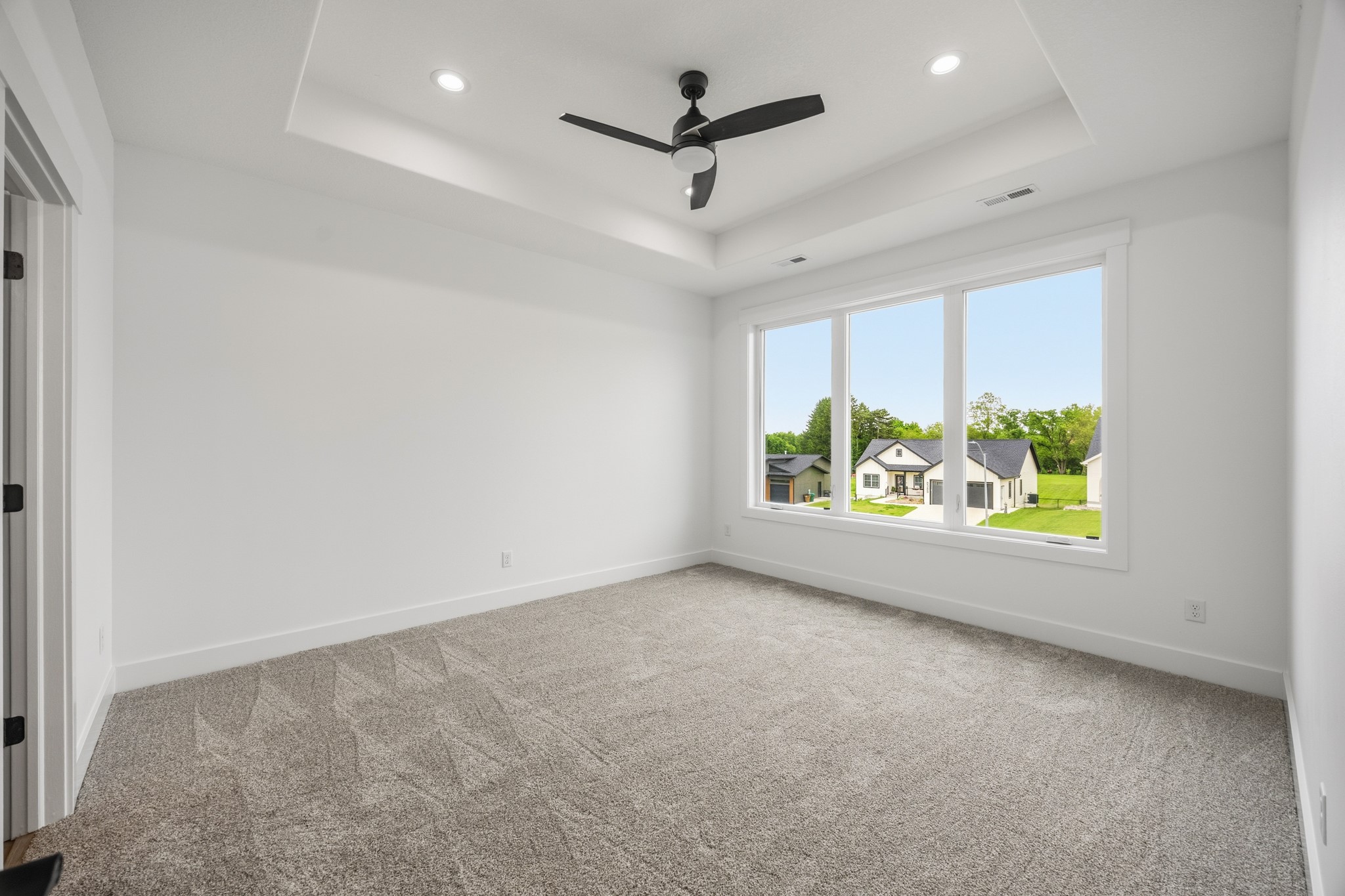 5380 Carter Court Property Photo 13