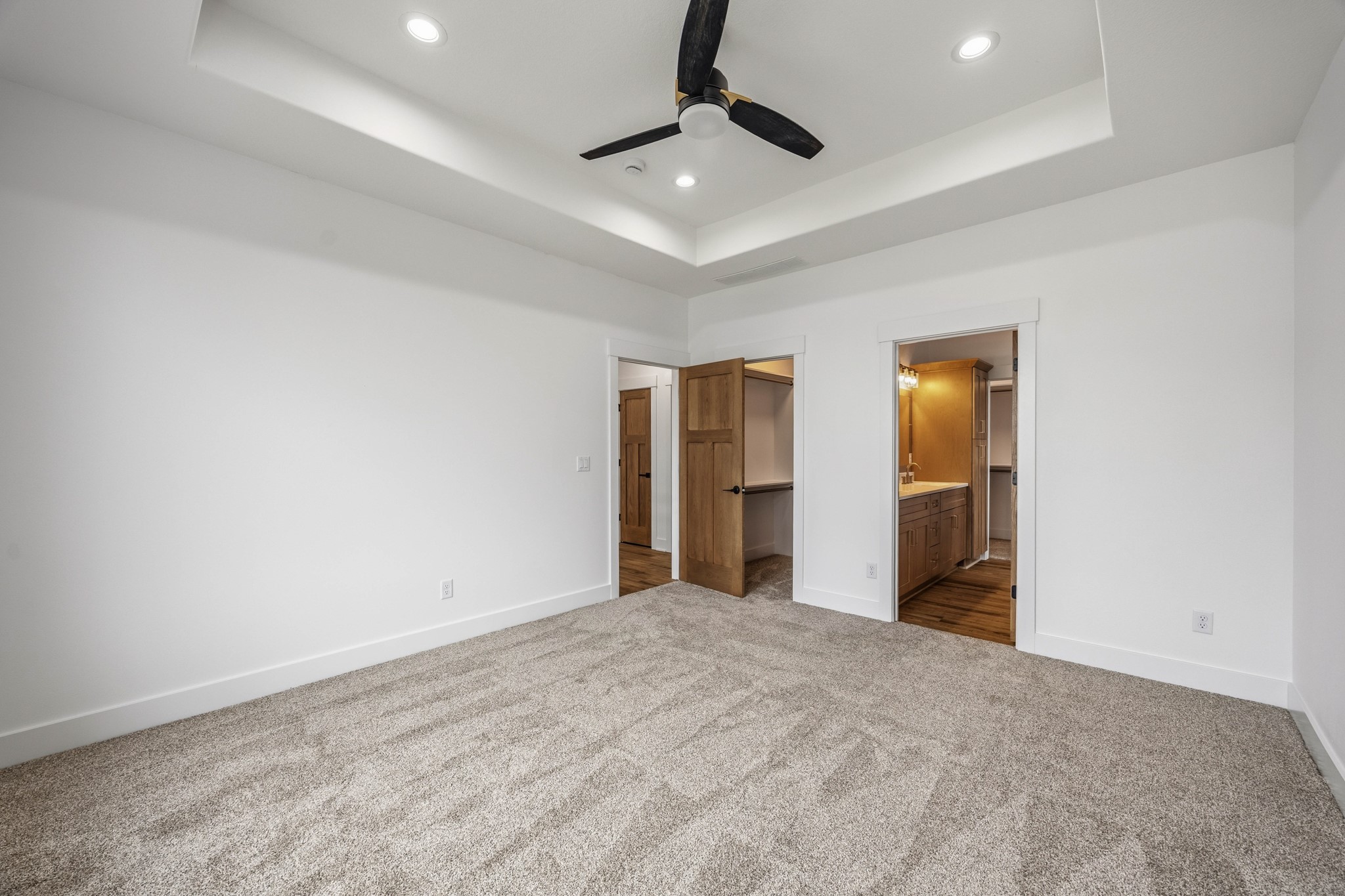 5380 Carter Court Property Photo 14