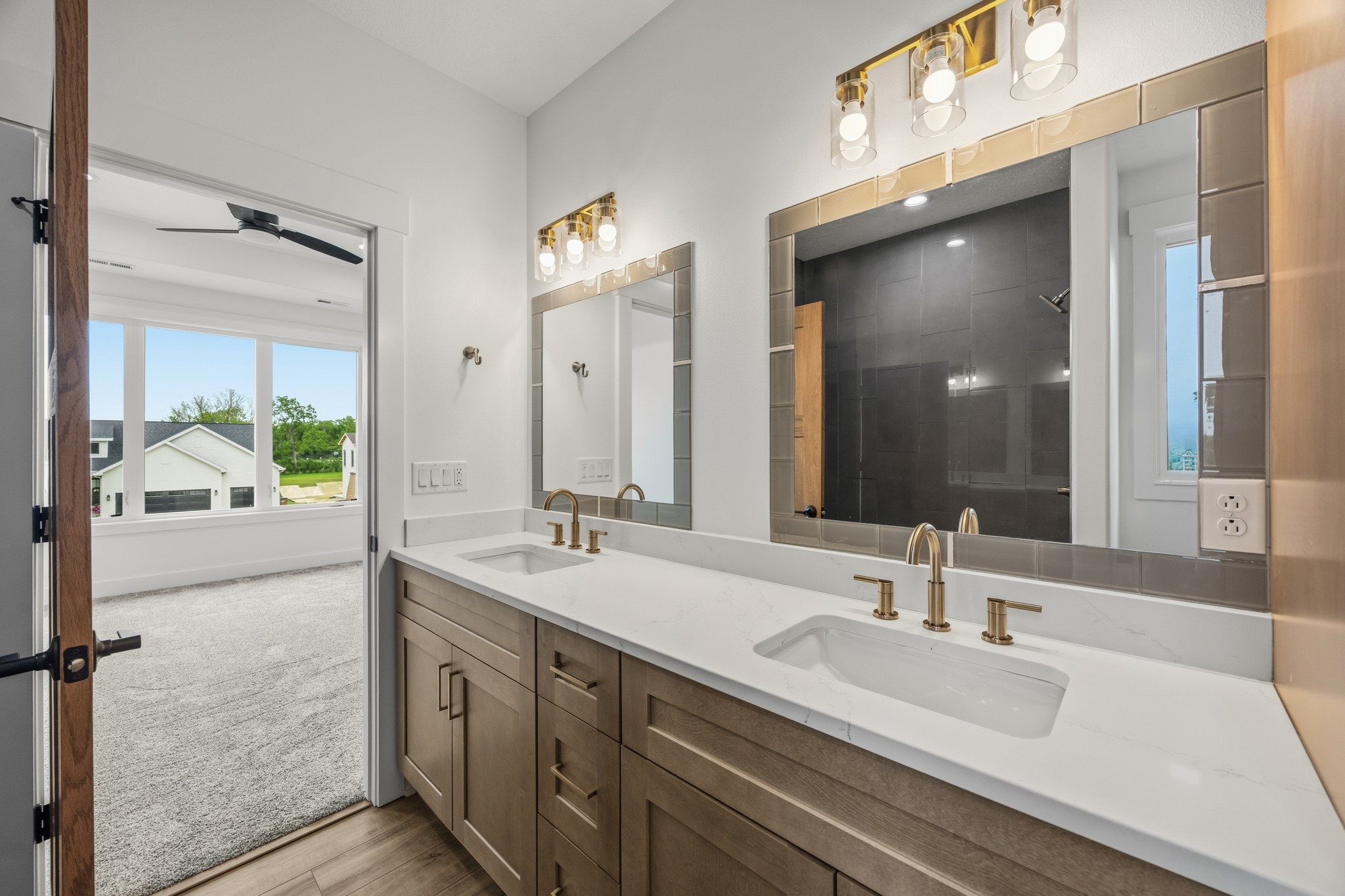 5380 Carter Court Property Photo 15