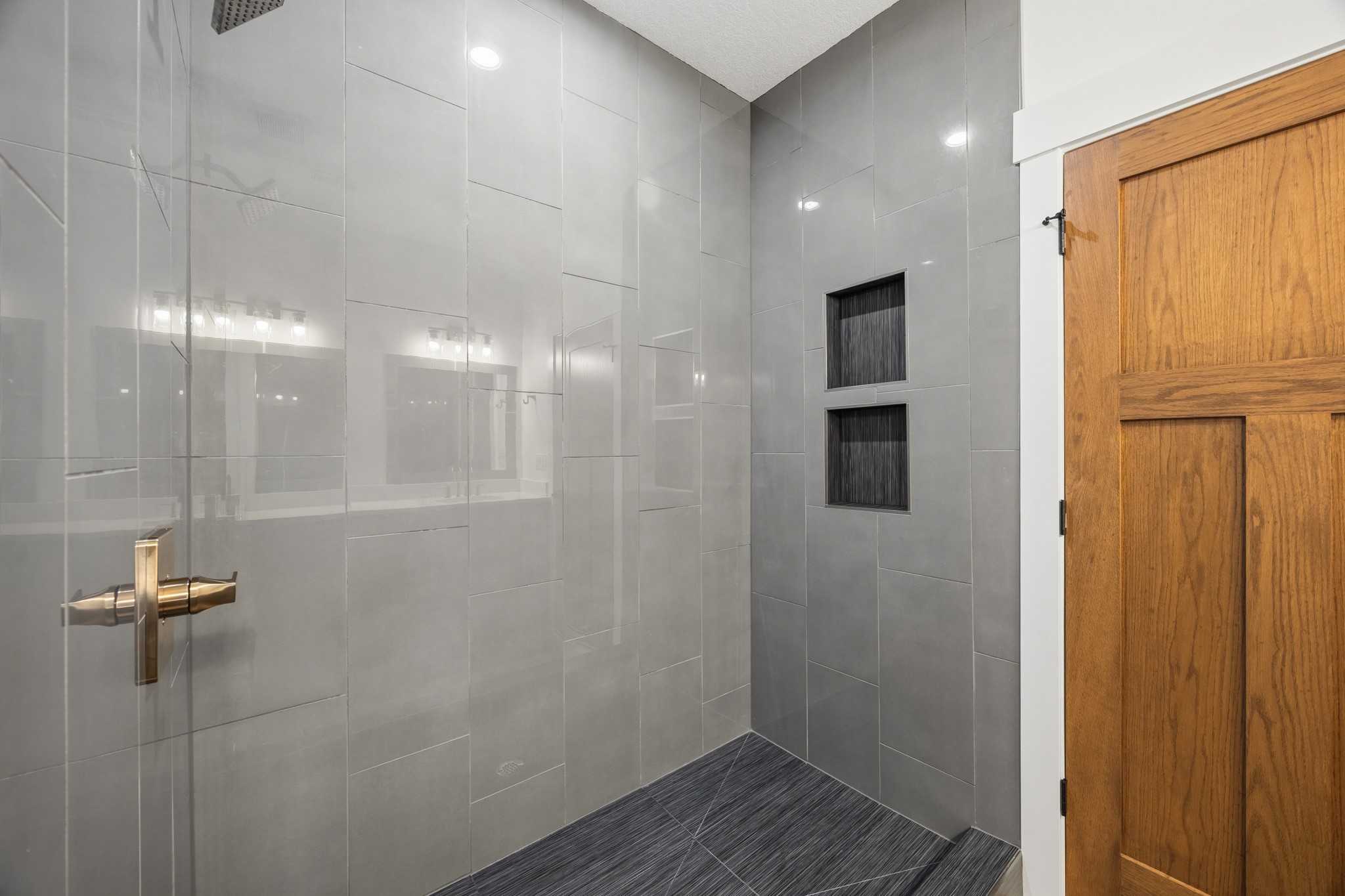 5380 Carter Court Property Photo 16