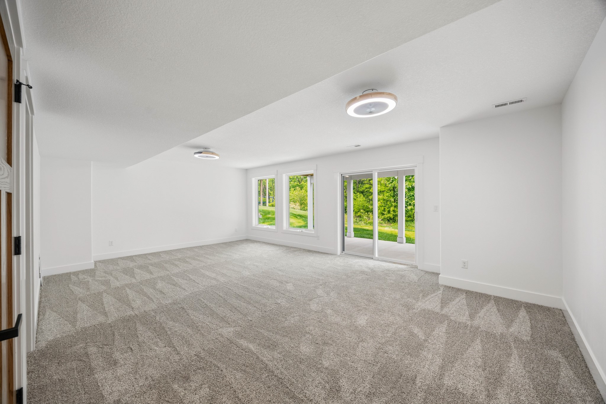 5380 Carter Court Property Photo 23