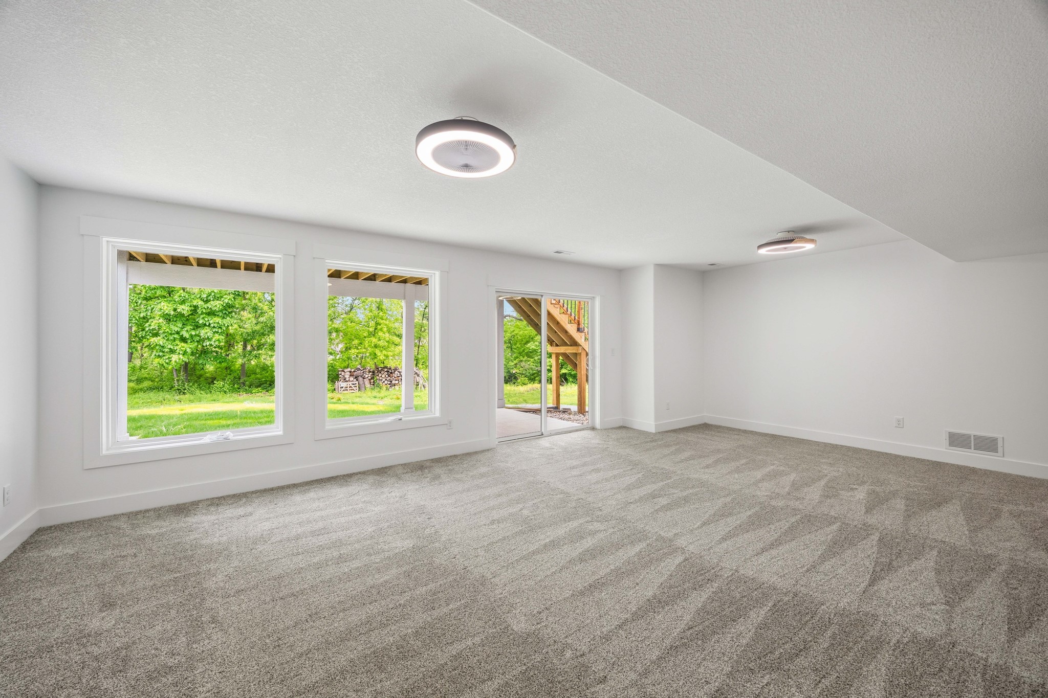 5380 Carter Court Property Photo 24