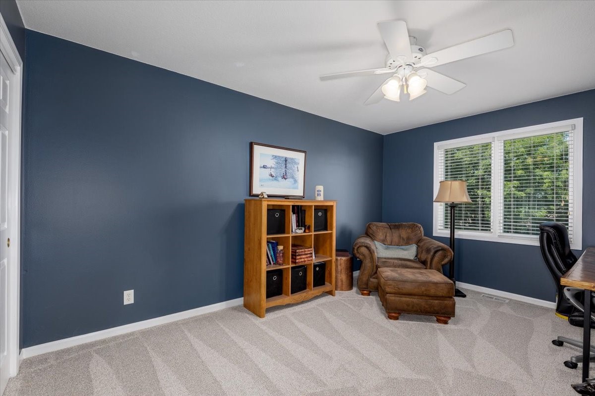 5459 Coachlight Drive Property Photo 10