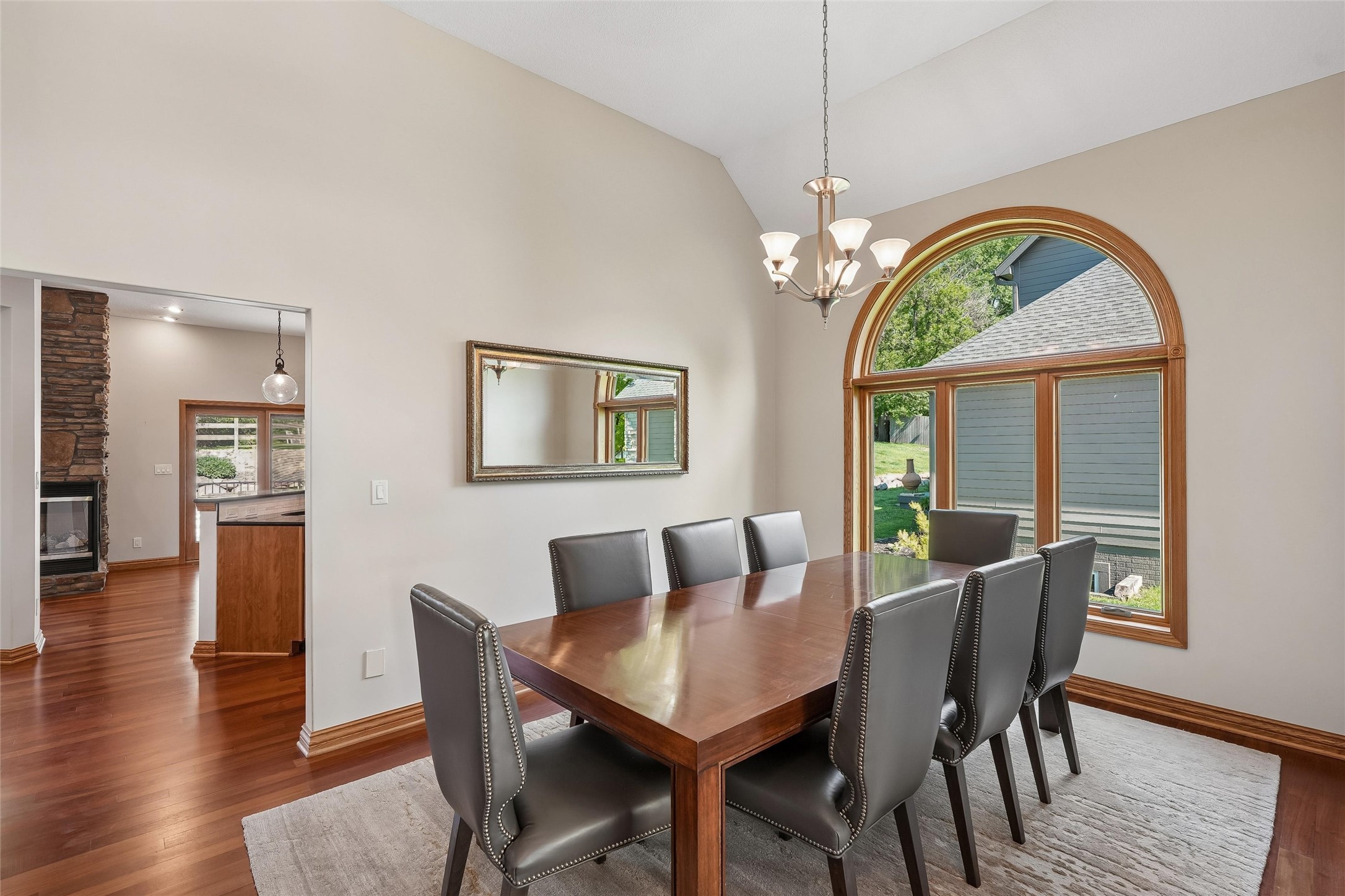 910 Se Brentwood Drive Property Photo 11