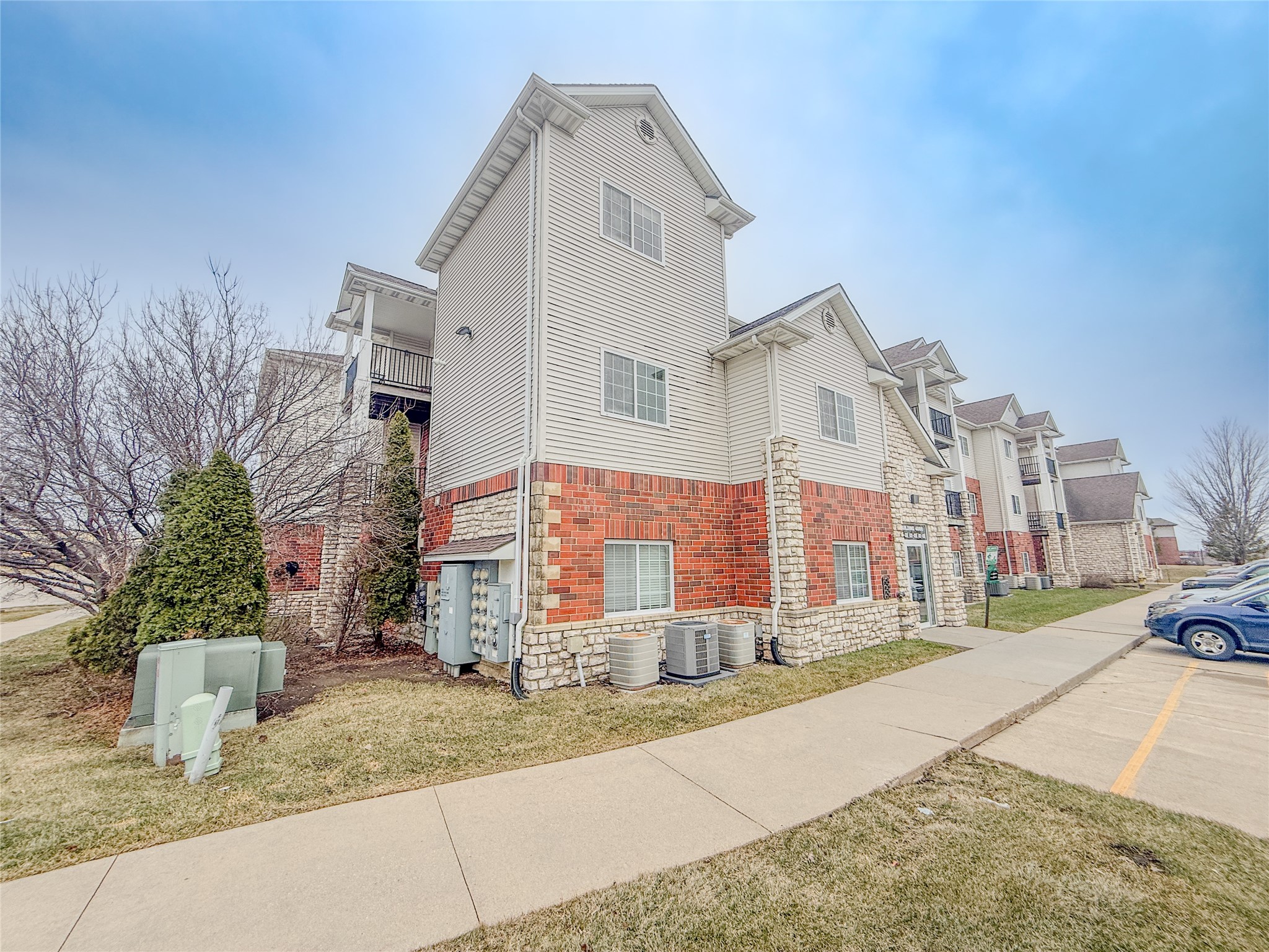 6255 Beechtree Drive 4202 Property Photo 1