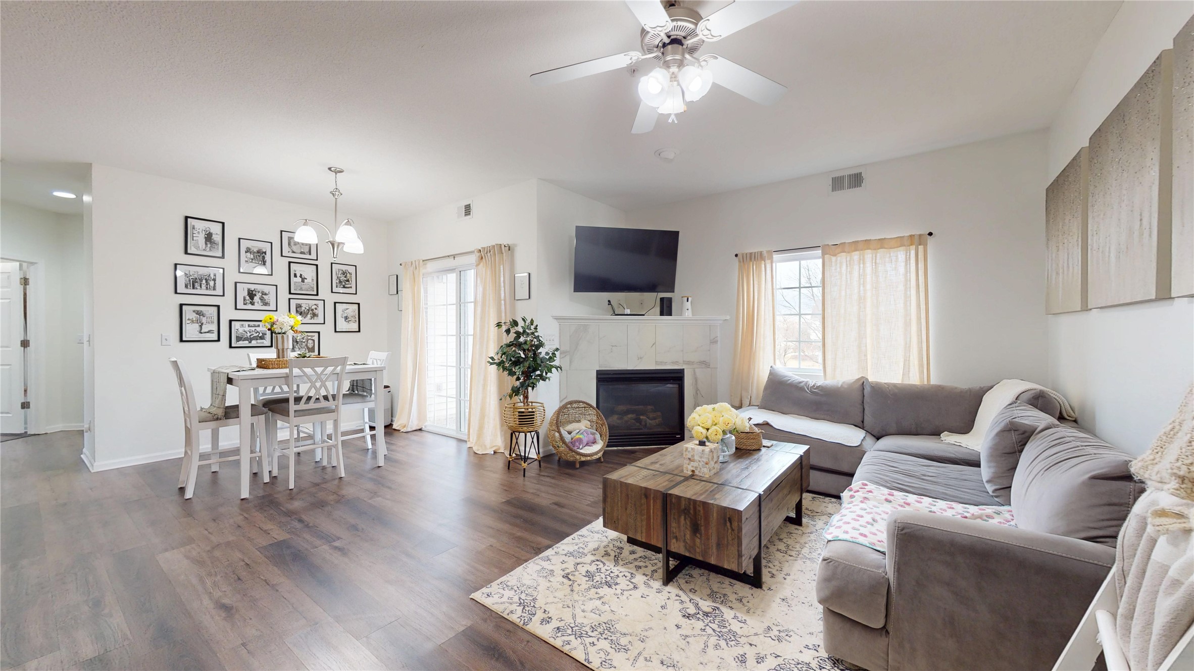 6255 Beechtree Drive 4202 Property Photo 3