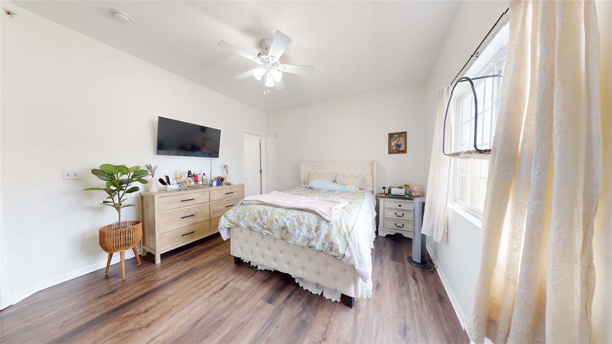 6255 Beechtree Drive 4202 Property Photo 14