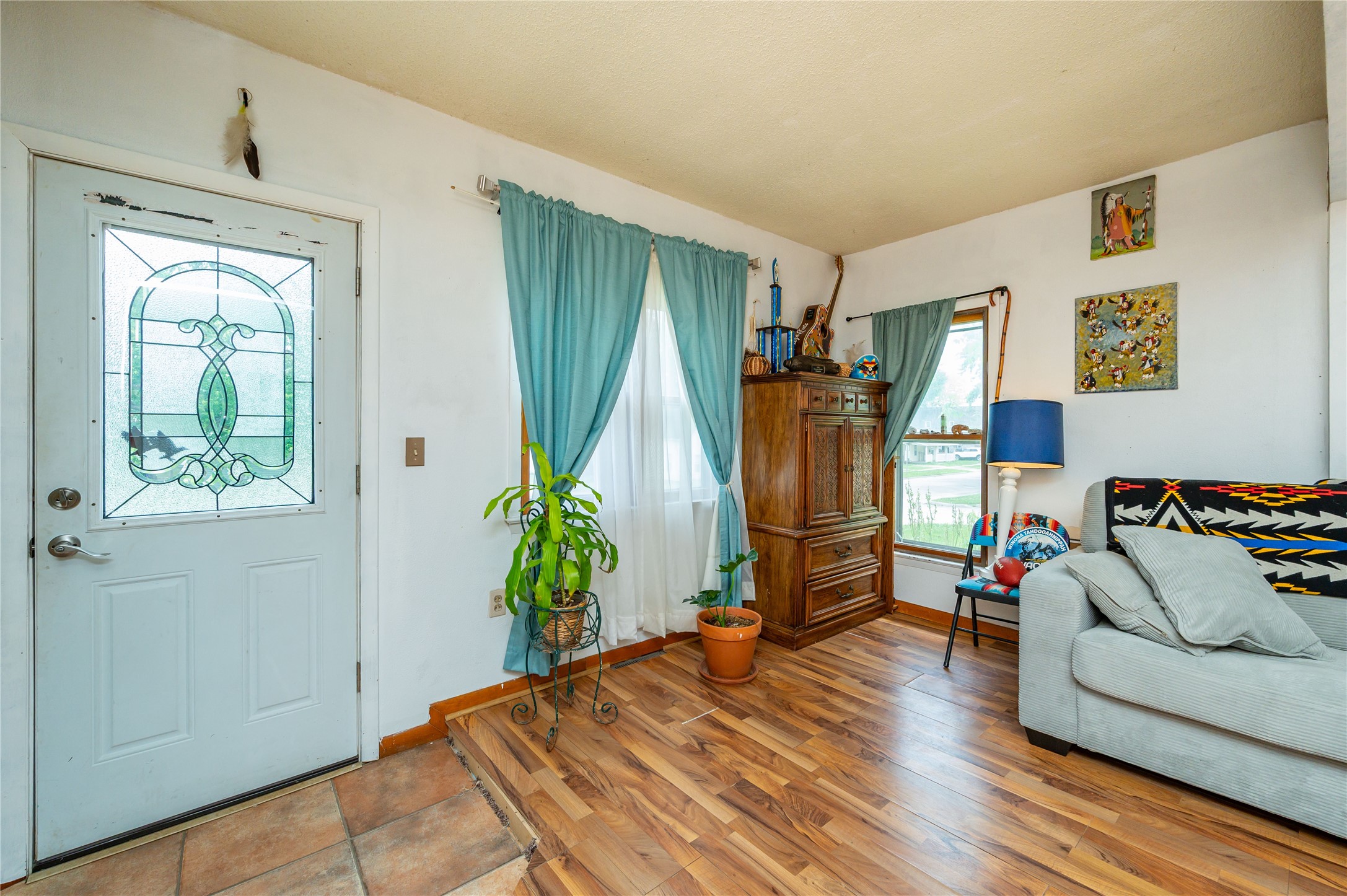 801 Siegel Street Property Photo 2