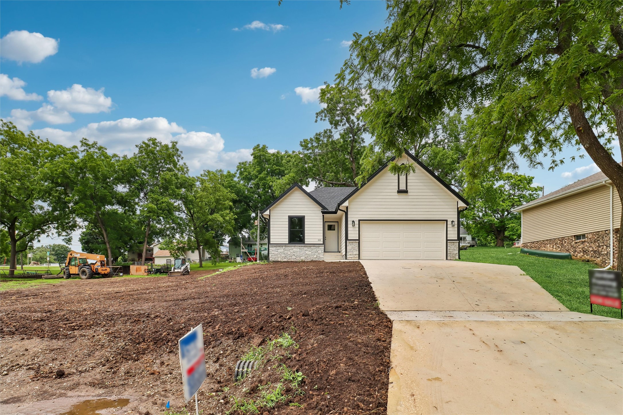 111 Elm Street Property Photo 5