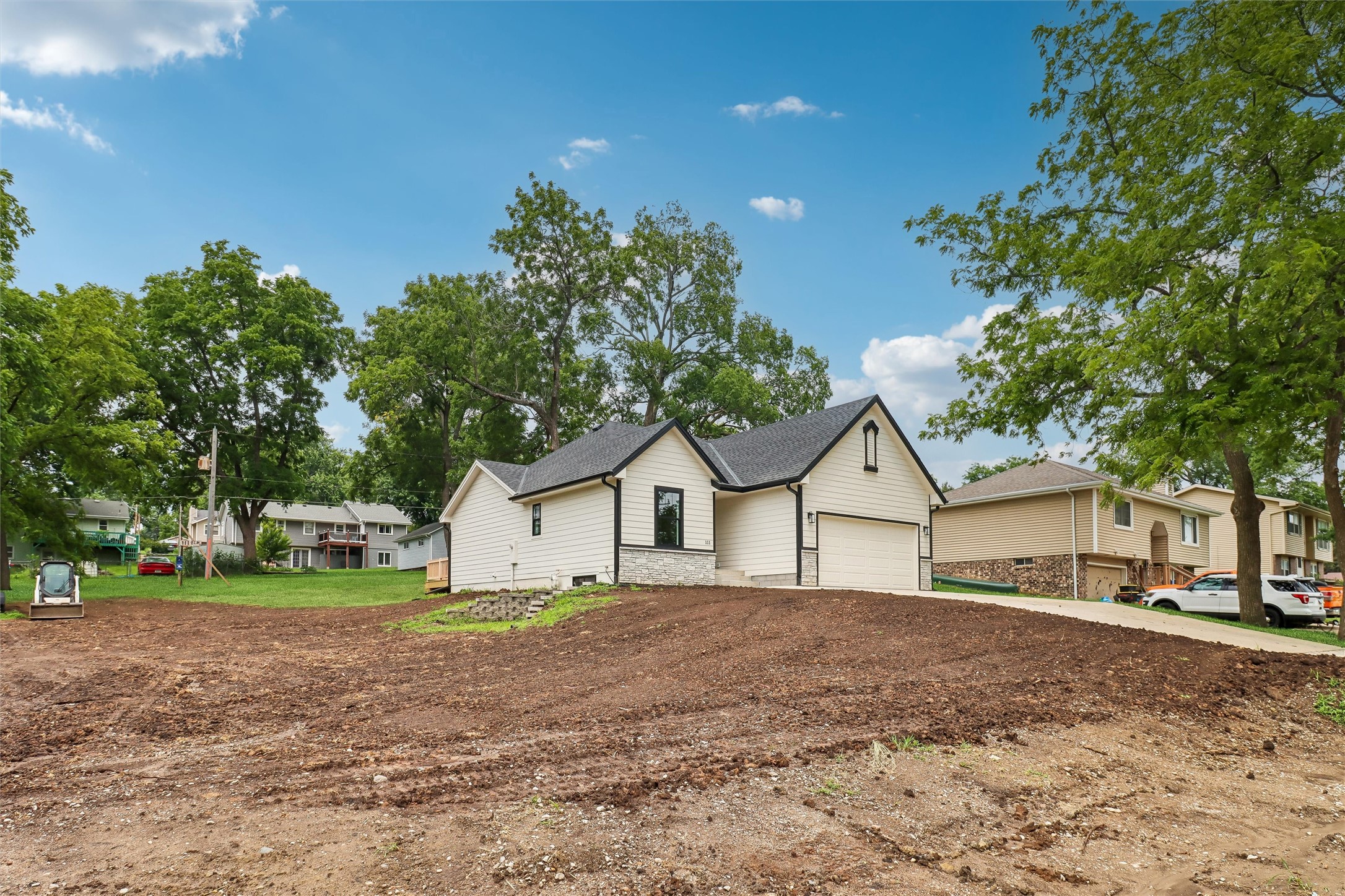 111 Elm Street Property Photo 6