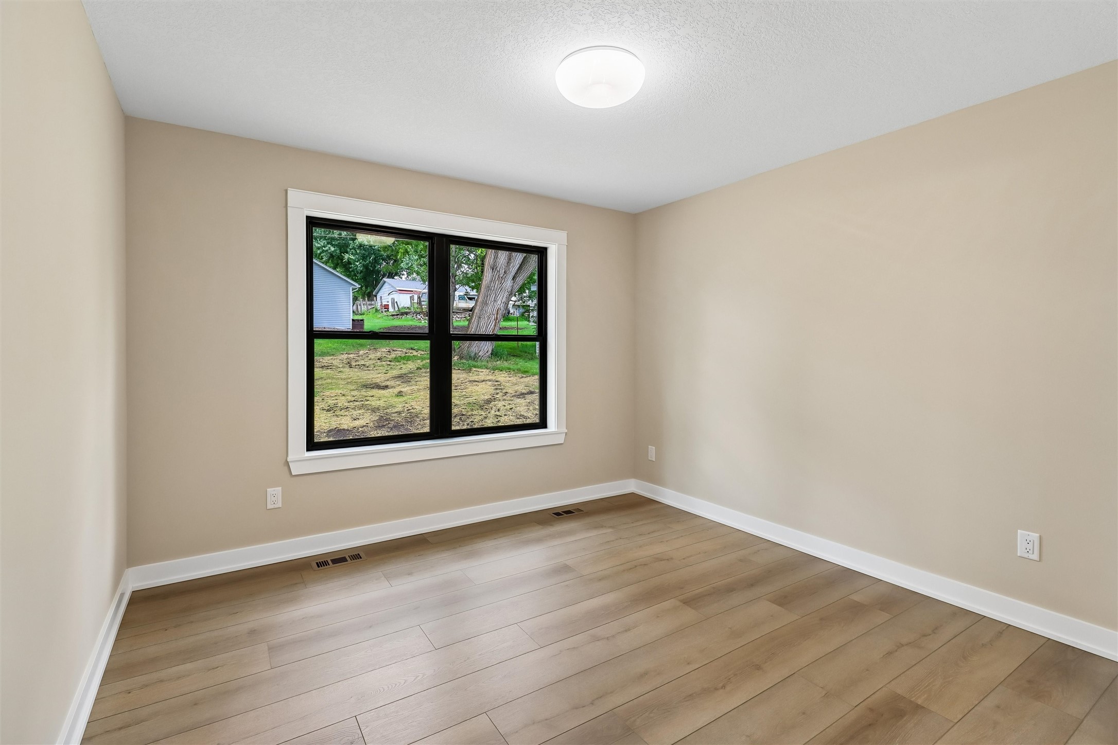 111 Elm Street Property Photo 19