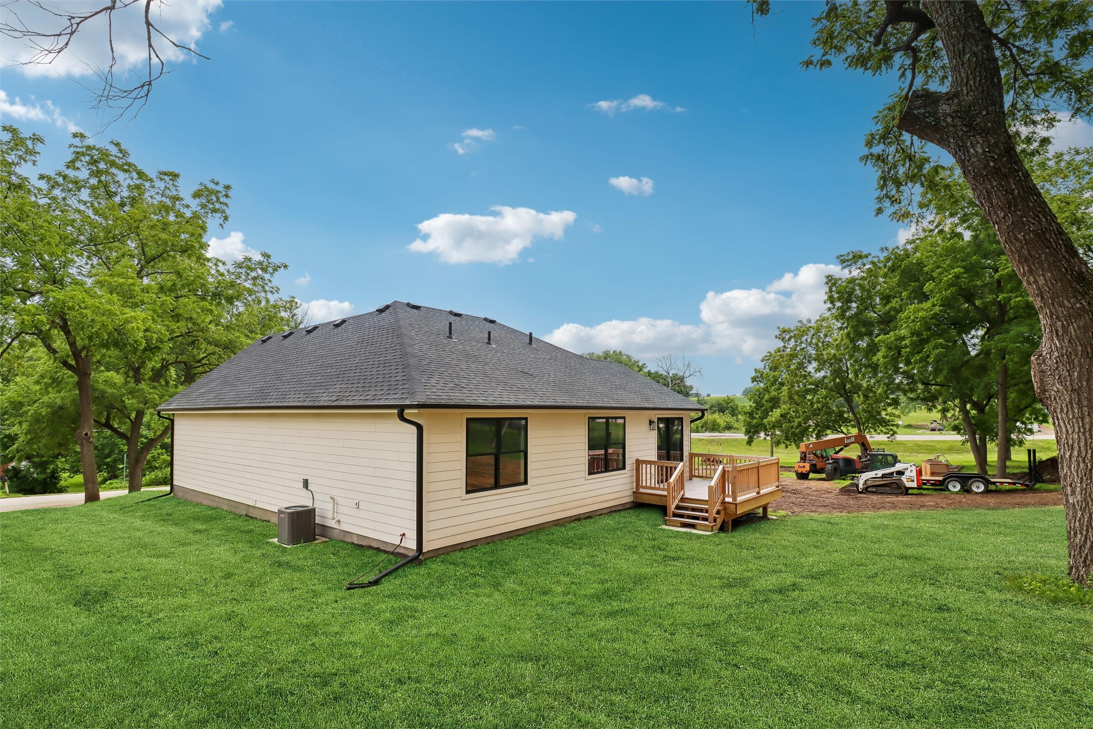 111 Elm Street Property Photo 30