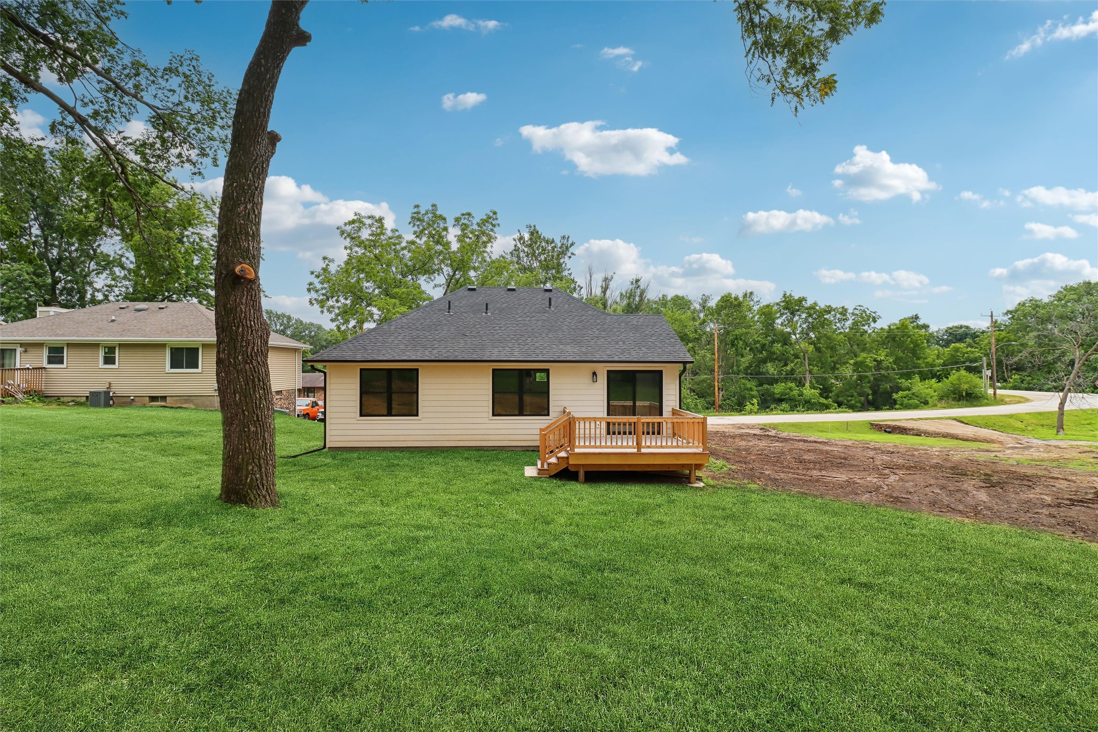 111 Elm Street Property Photo 31