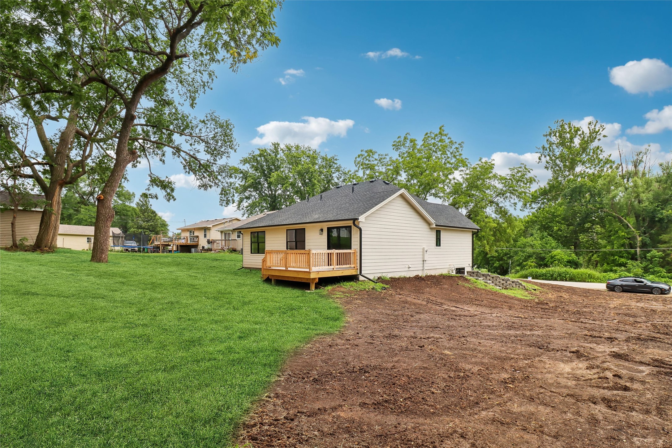 111 Elm Street Property Photo 32