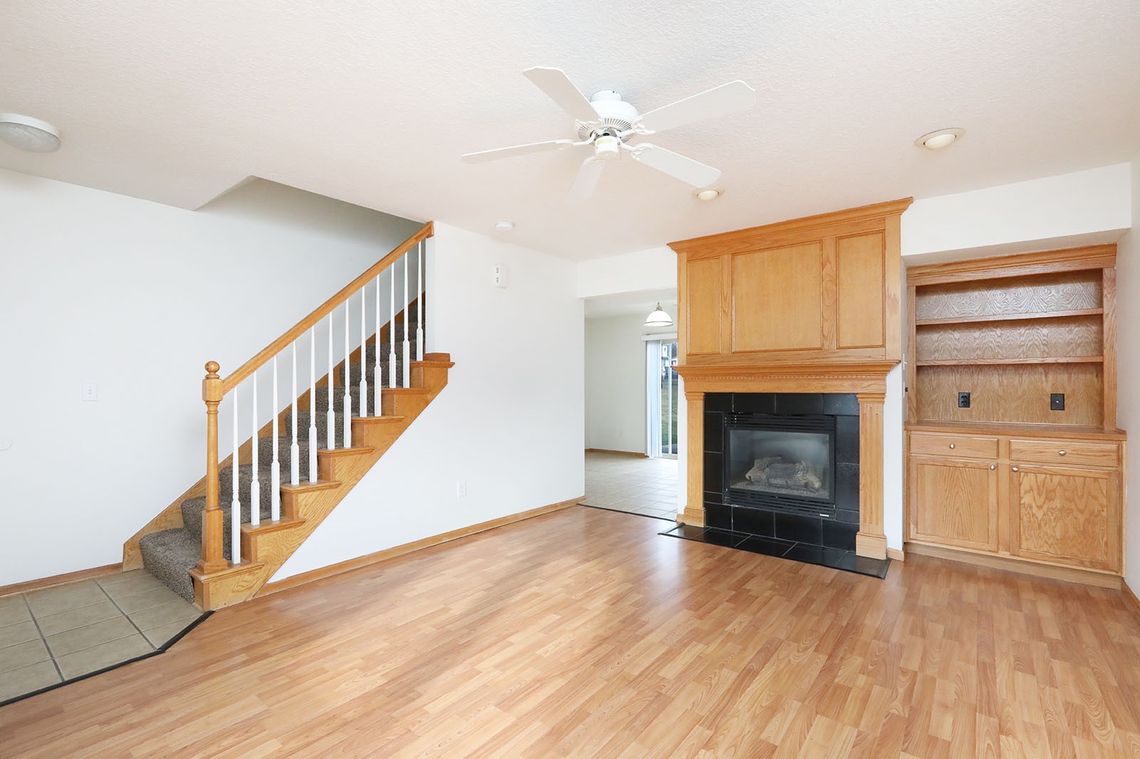 5901-5911 Townsend Avenue Property Photo 17