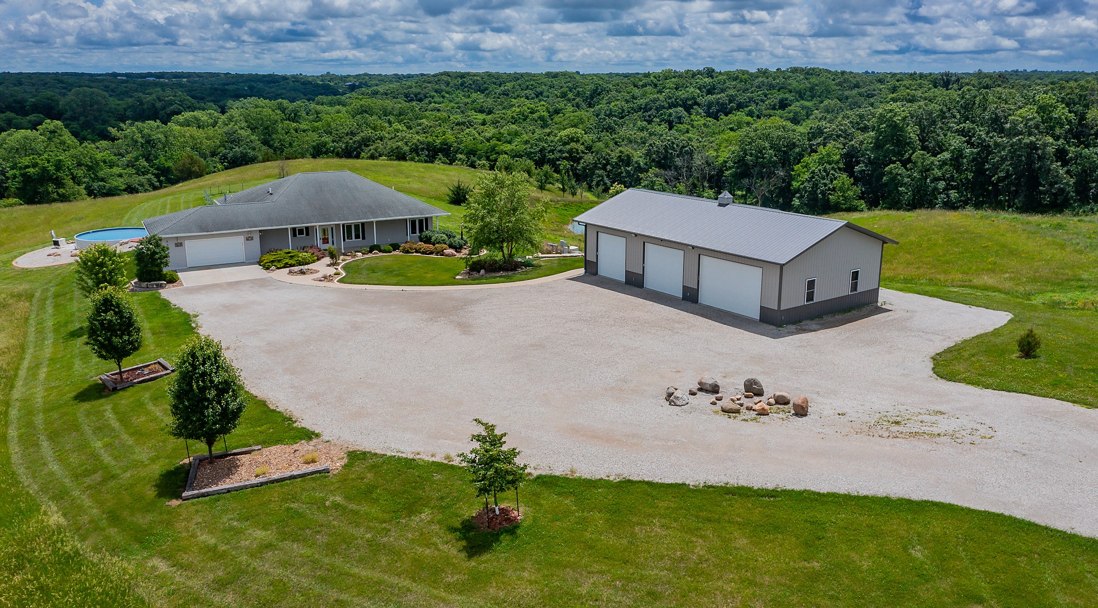 13186 Clearview Court Property Photo 1
