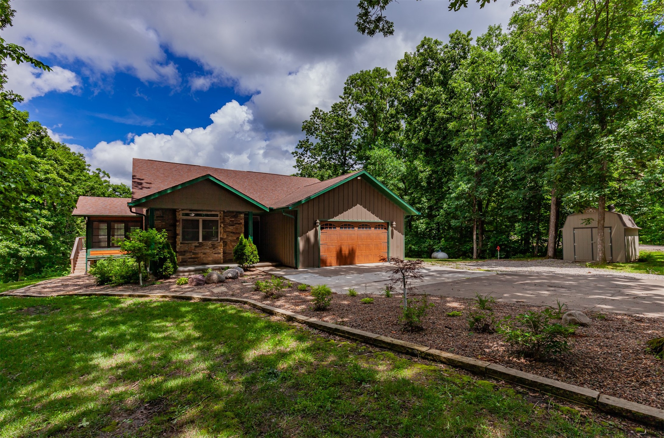 15300 Big Buck Run Property Photo 1