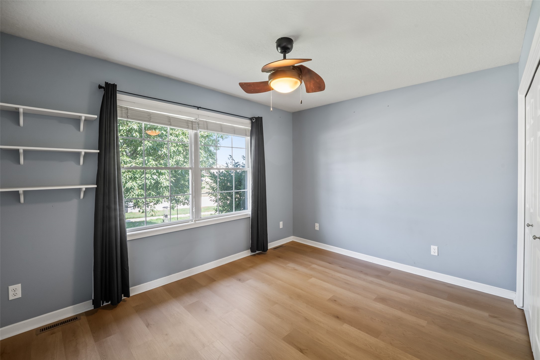 1111 Green Hills Drive Property Photo 4