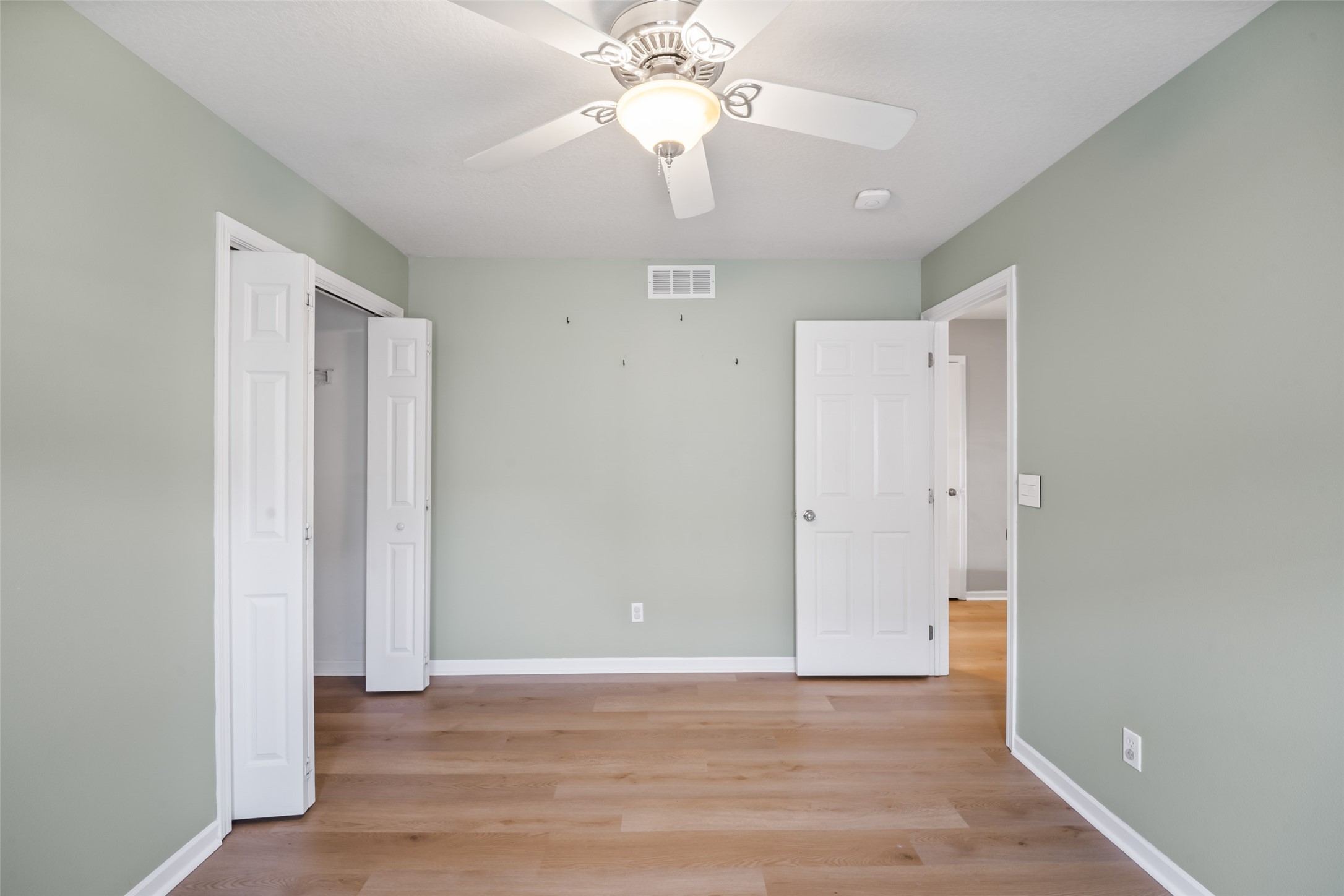 1111 Green Hills Drive Property Photo 9