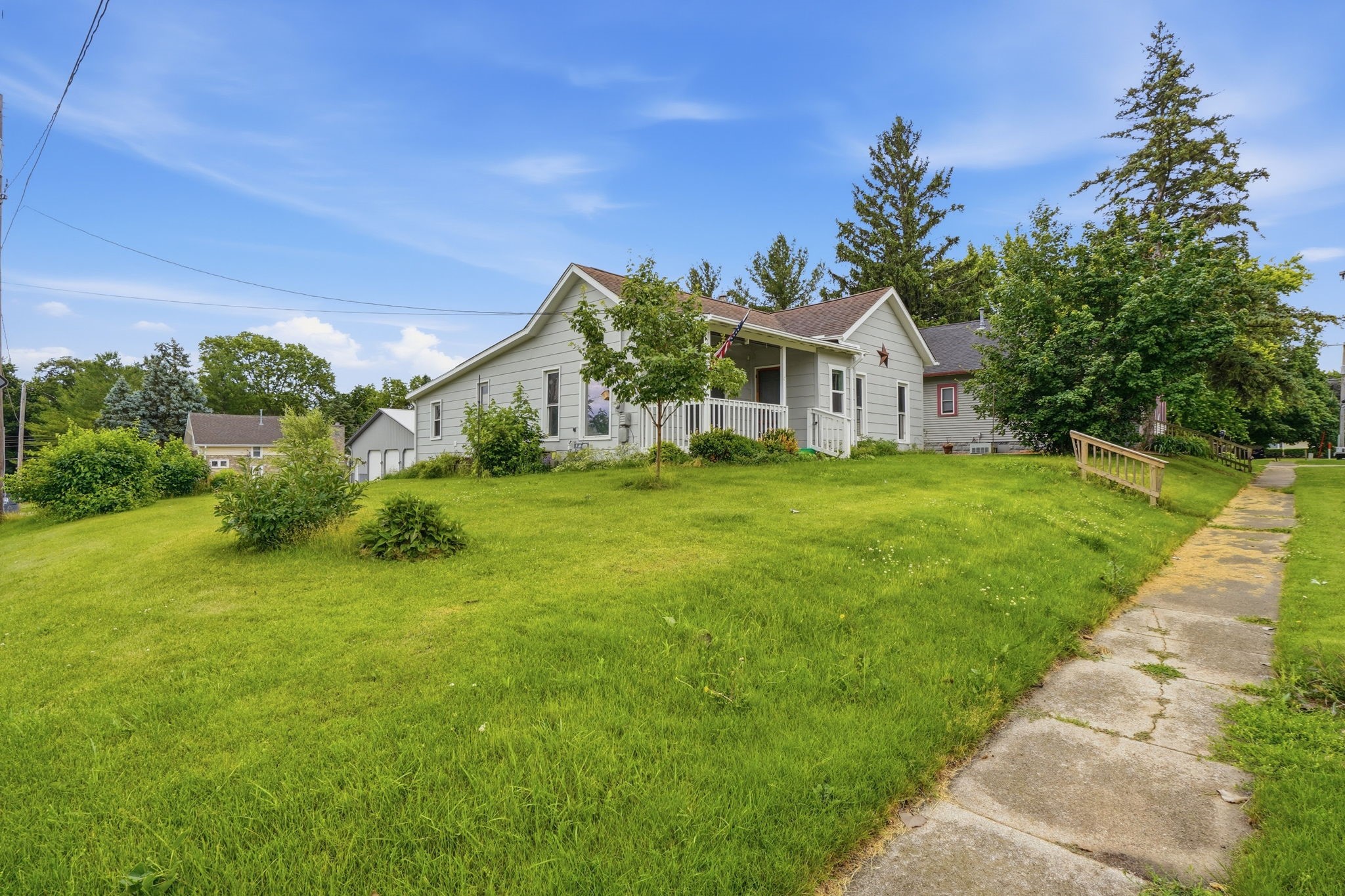 1603 10th Street Property Photo 2