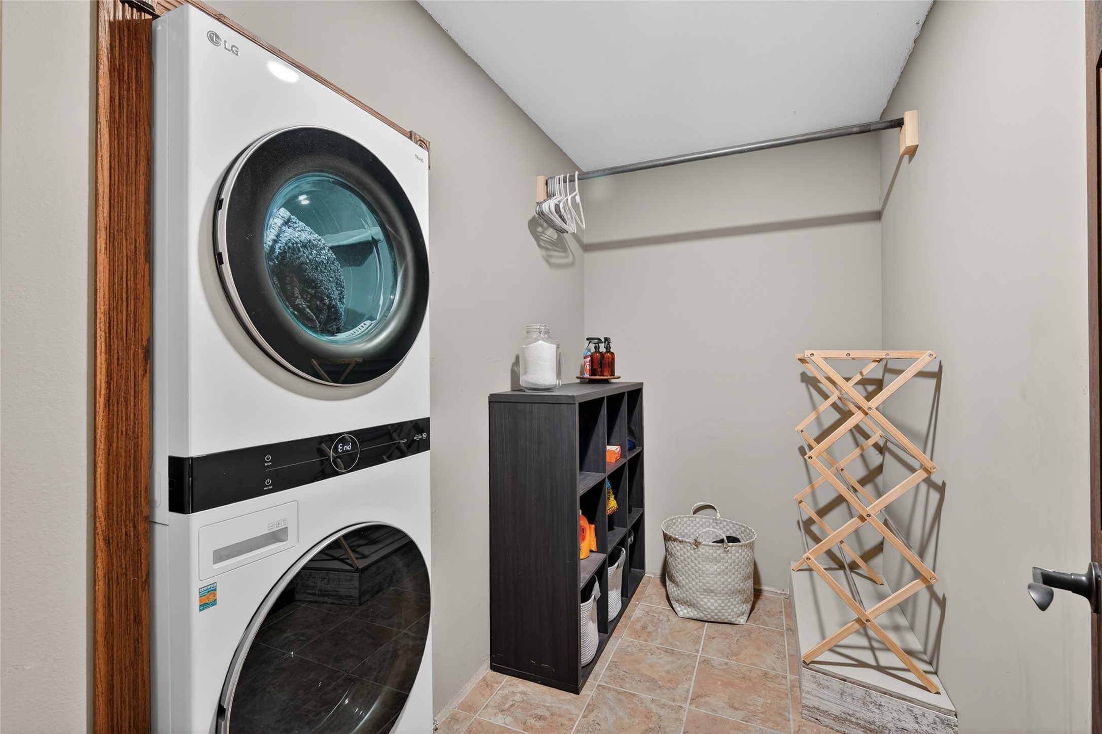 6251 Panorama Drive Property Photo 11