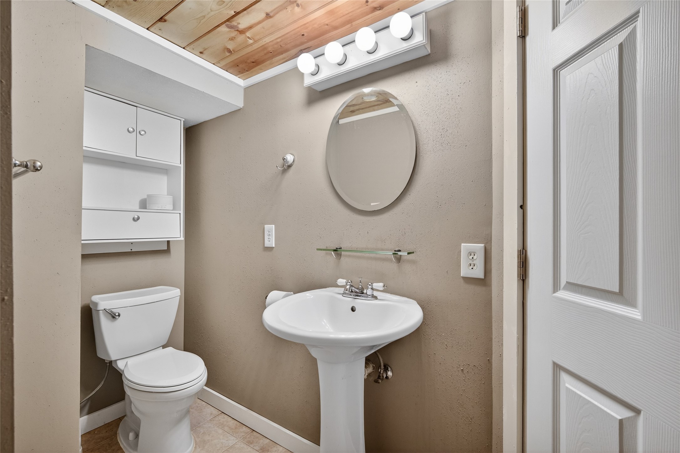 6251 Panorama Drive Property Photo 22