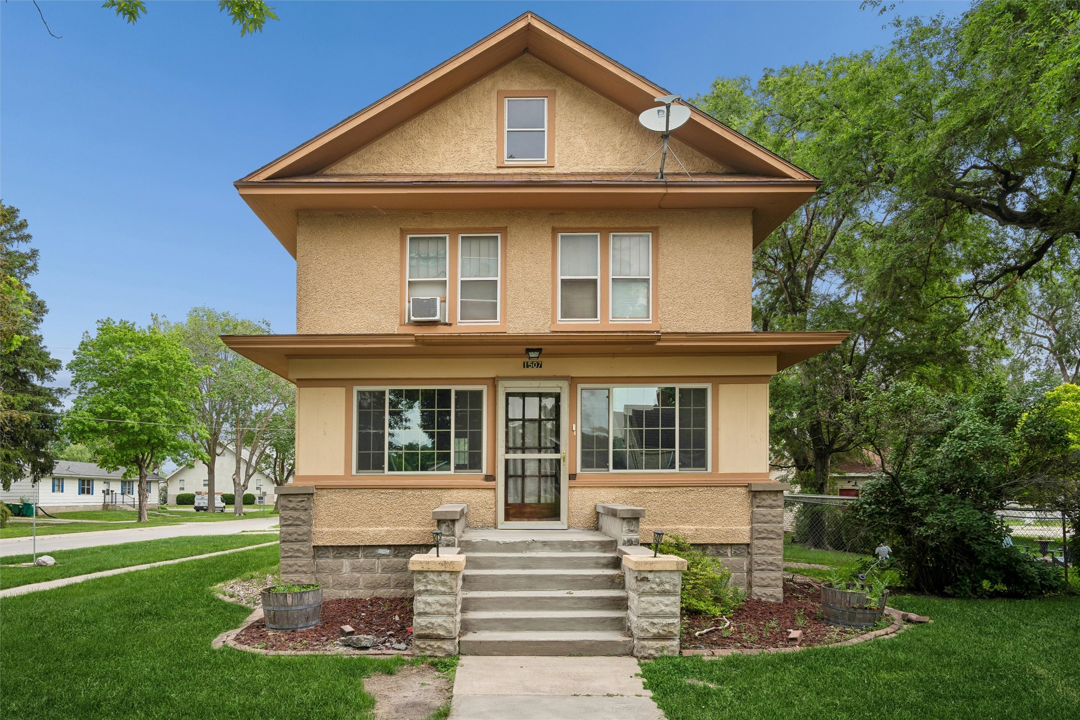 1507 Walnut Street Property Photo 1