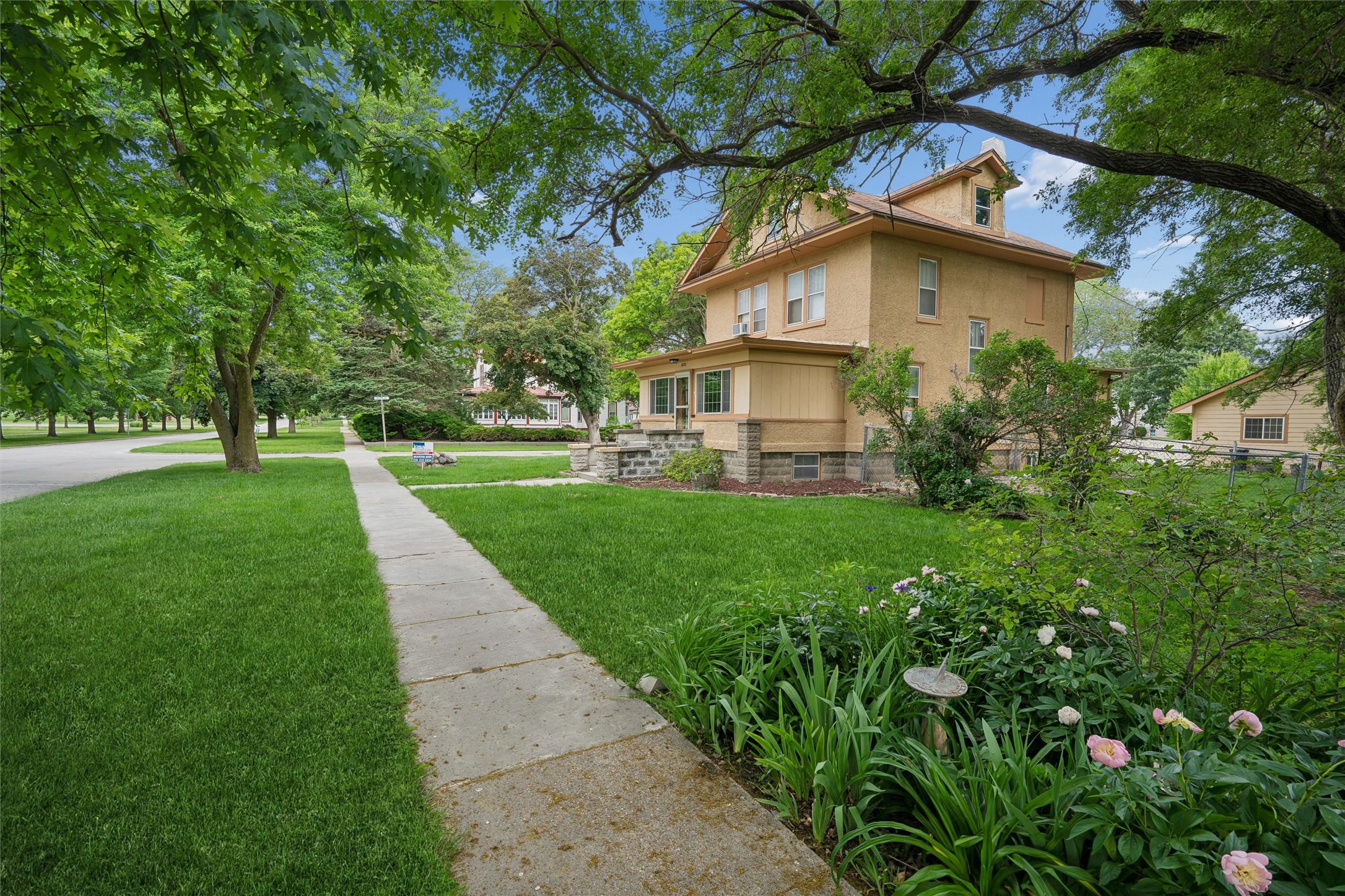 1507 Walnut Street Property Photo 3