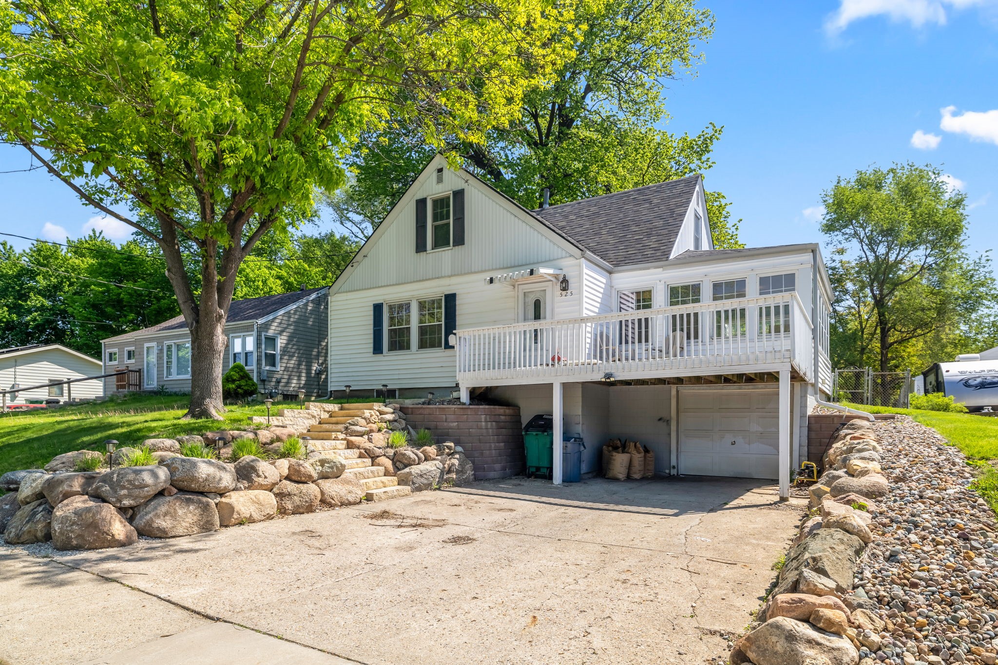 525 16th Street Property Photo 3