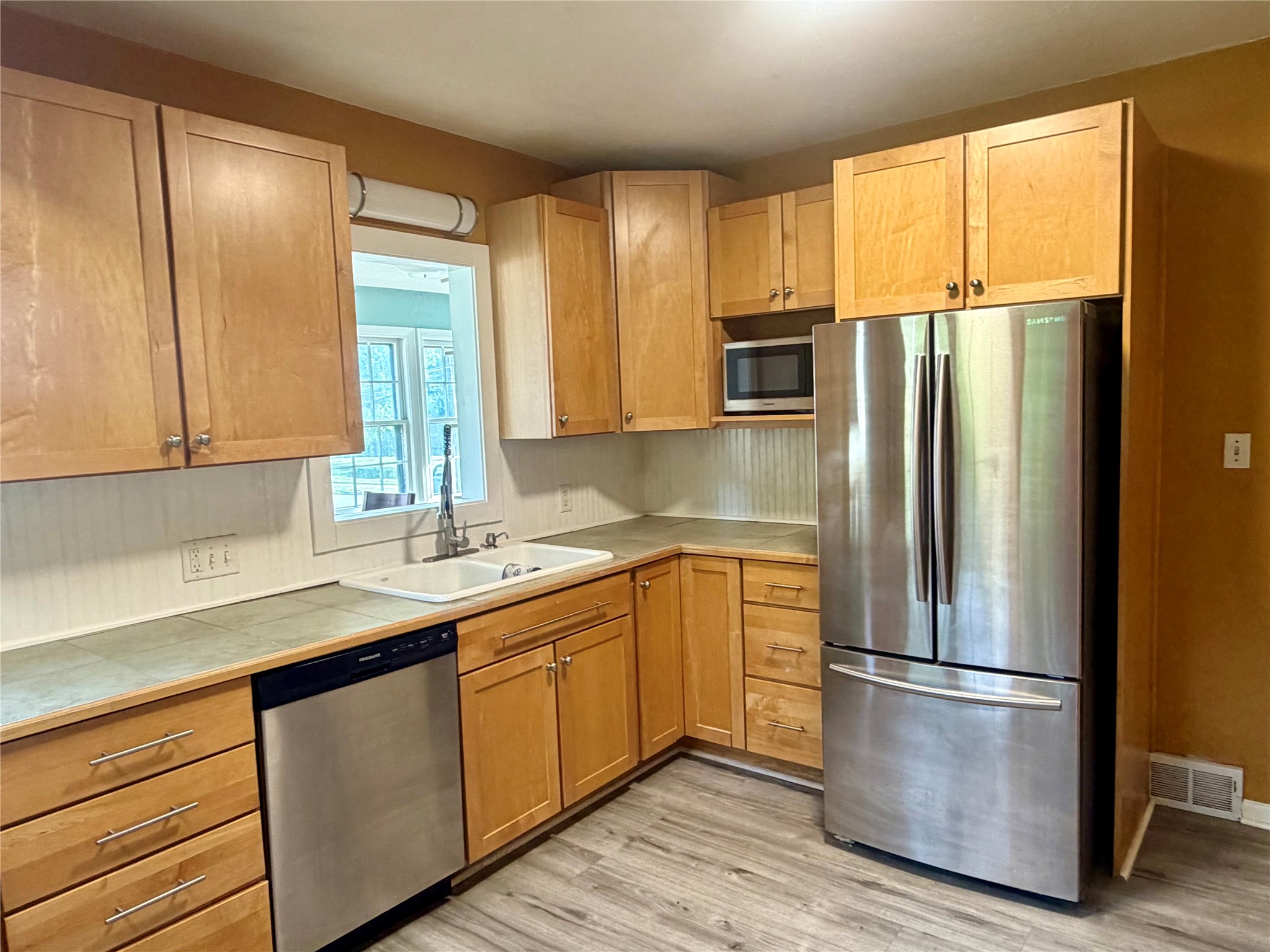525 16th Street Property Photo 6