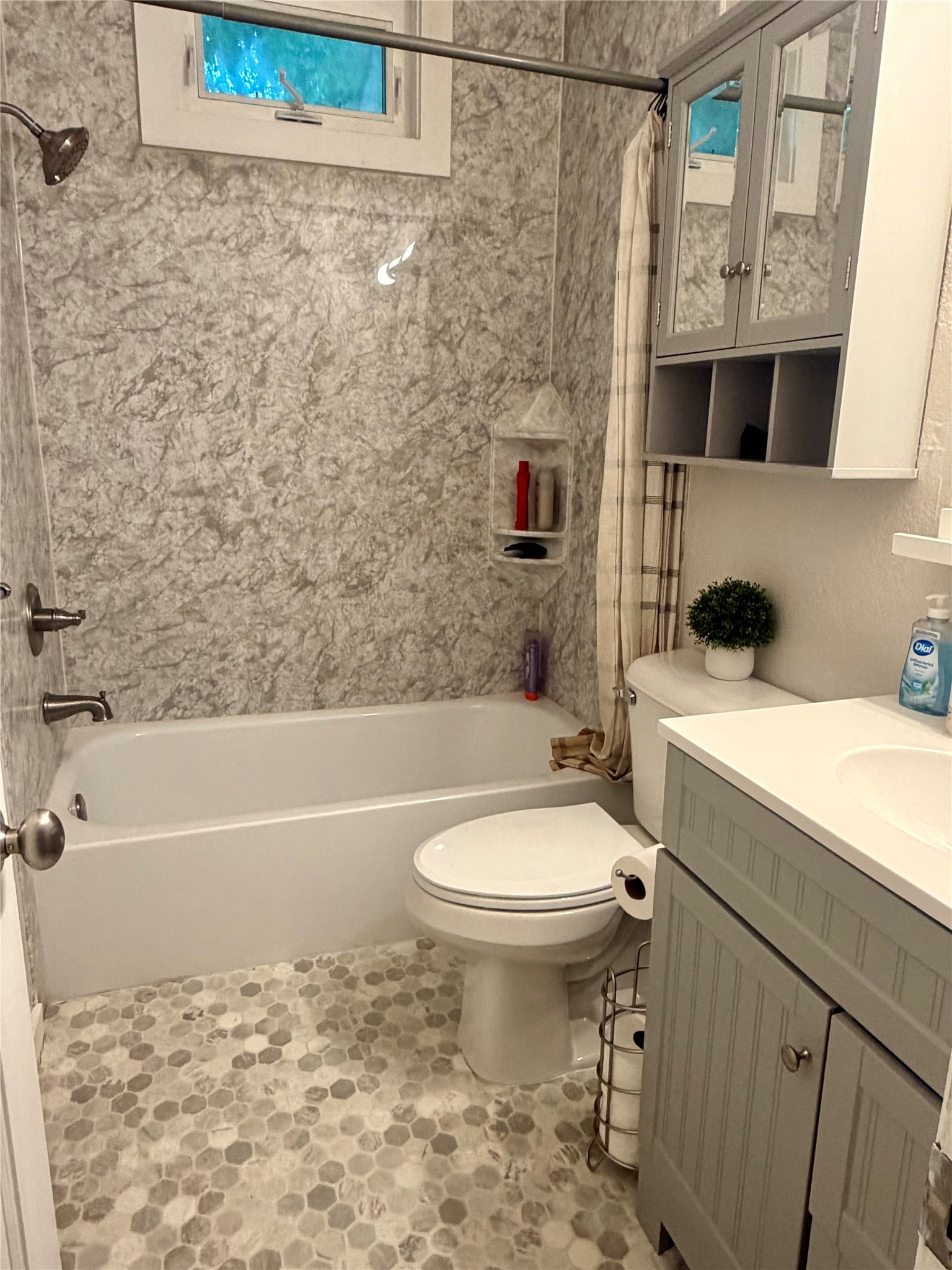 525 16th Street Property Photo 10