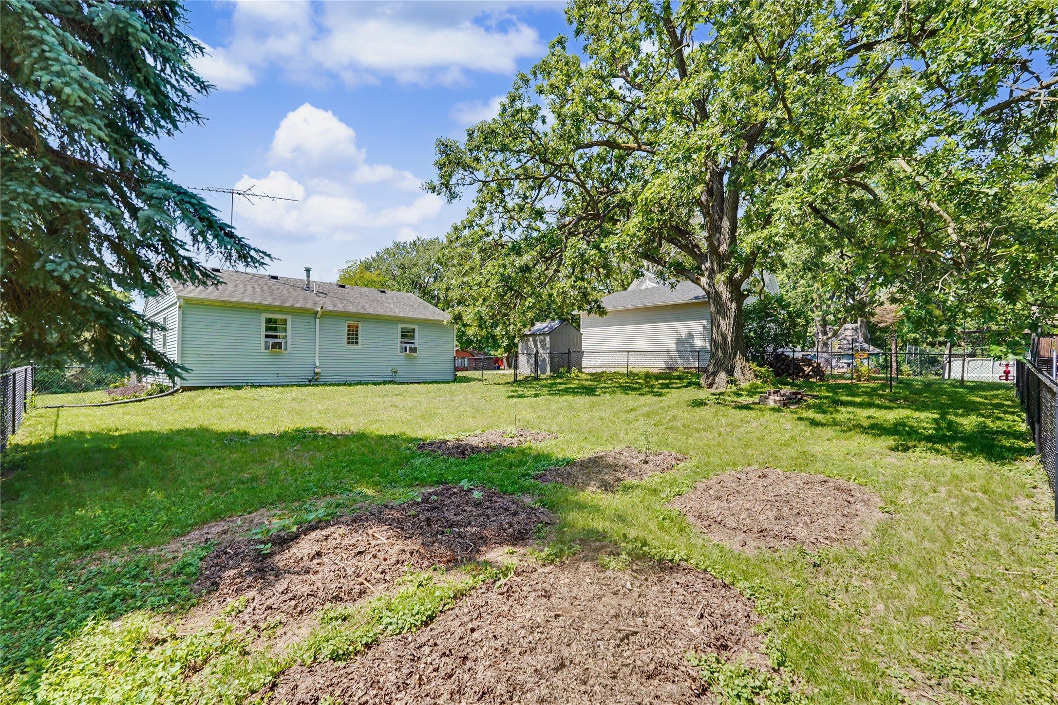 400 Lincoln Street Property Photo 19