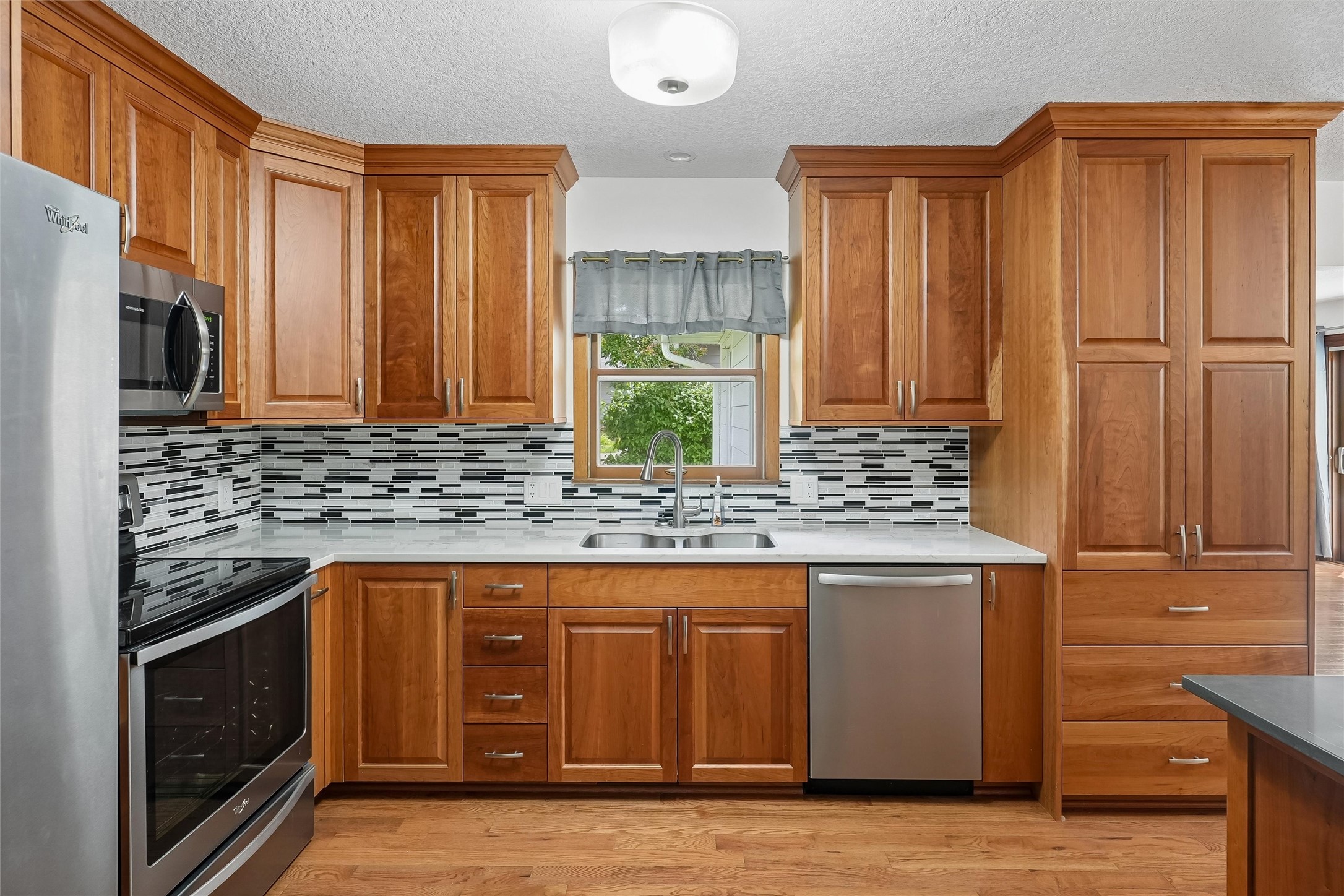 2818 Eisenhower Avenue Property Photo 7