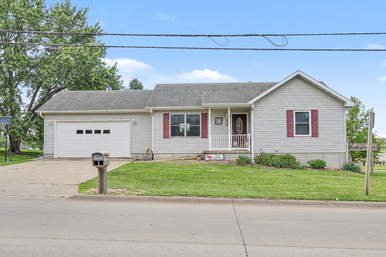 304 15th Avenue E Property Photo 1
