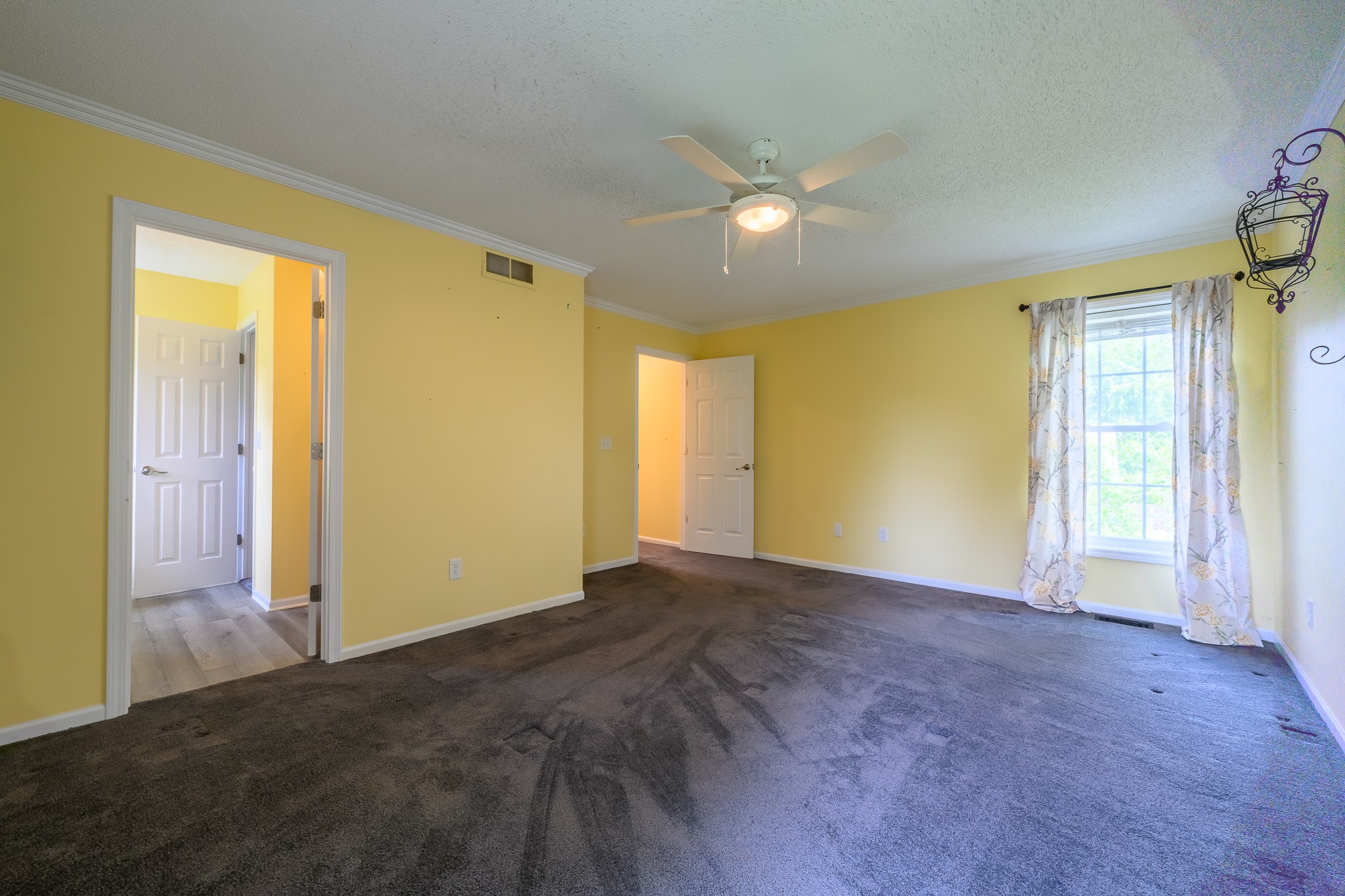 1370 Nw 72nd Avenue Property Photo 13