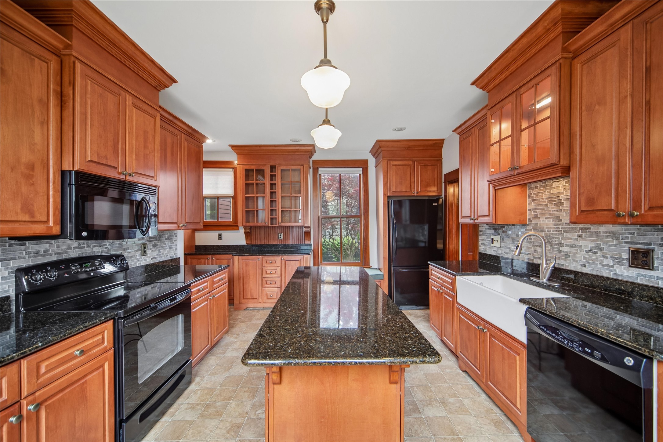 821 16th Street Property Photo 11