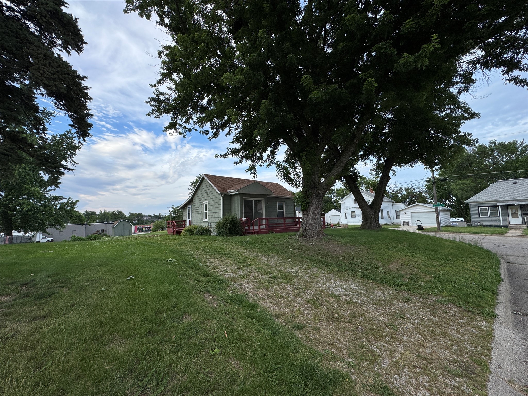 1024 S 3rd Avenue E Property Photo 11