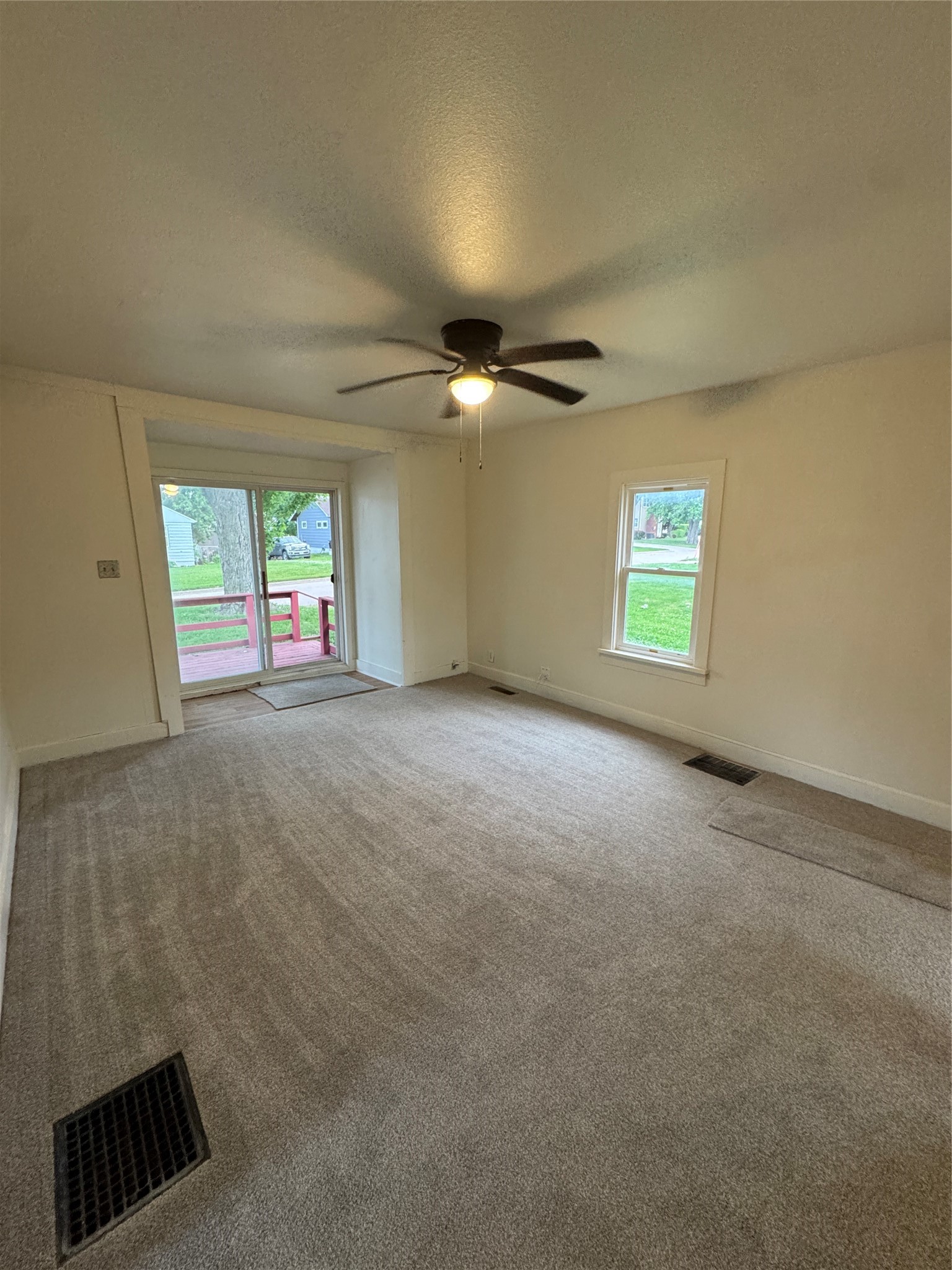 1024 S 3rd Avenue E Property Photo 16